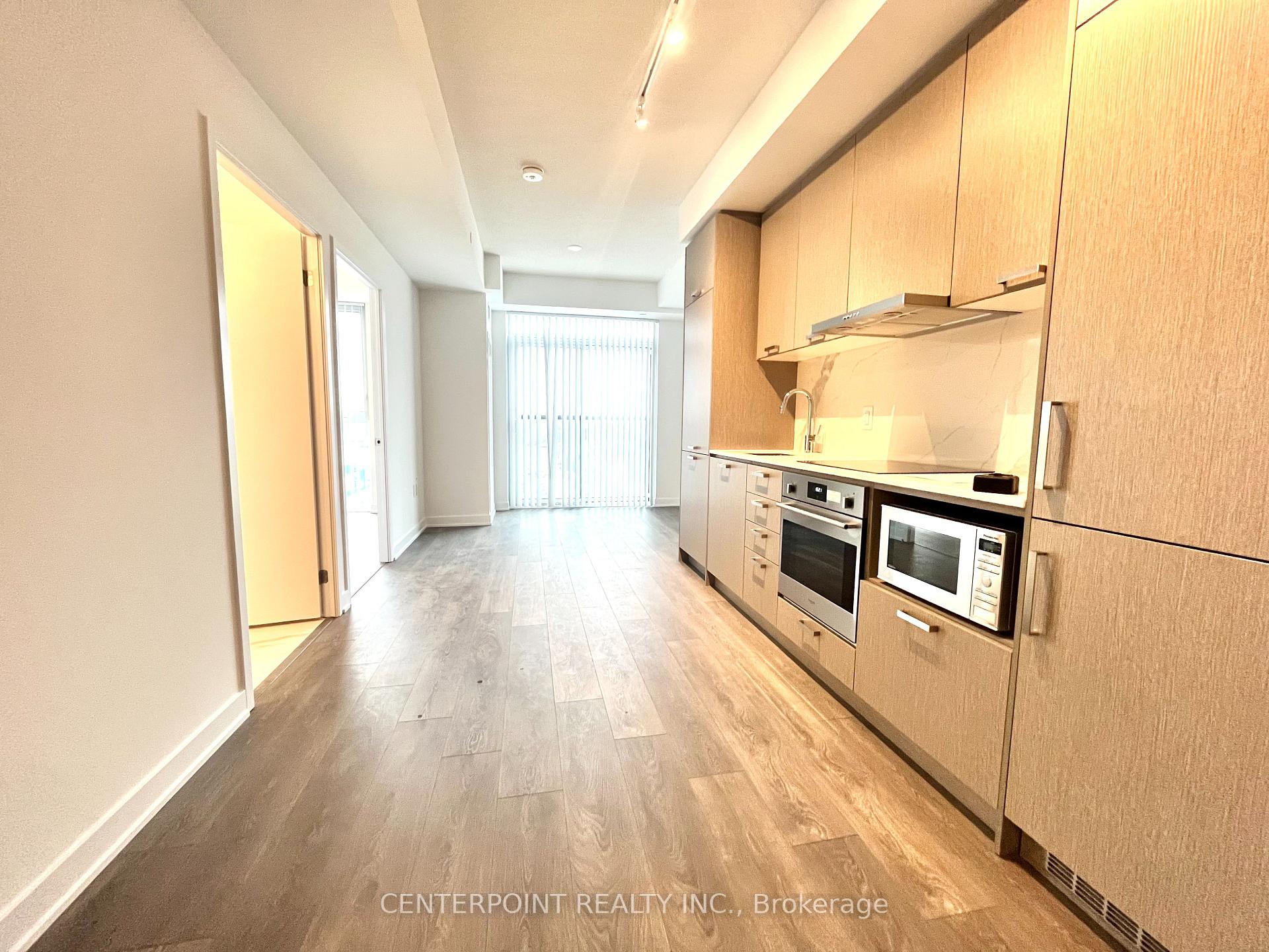 Photo 5 of Unit 615, 10 Honeycrisp Crescent, Vaughan, Vaughan Corporate Centre — HOMEH