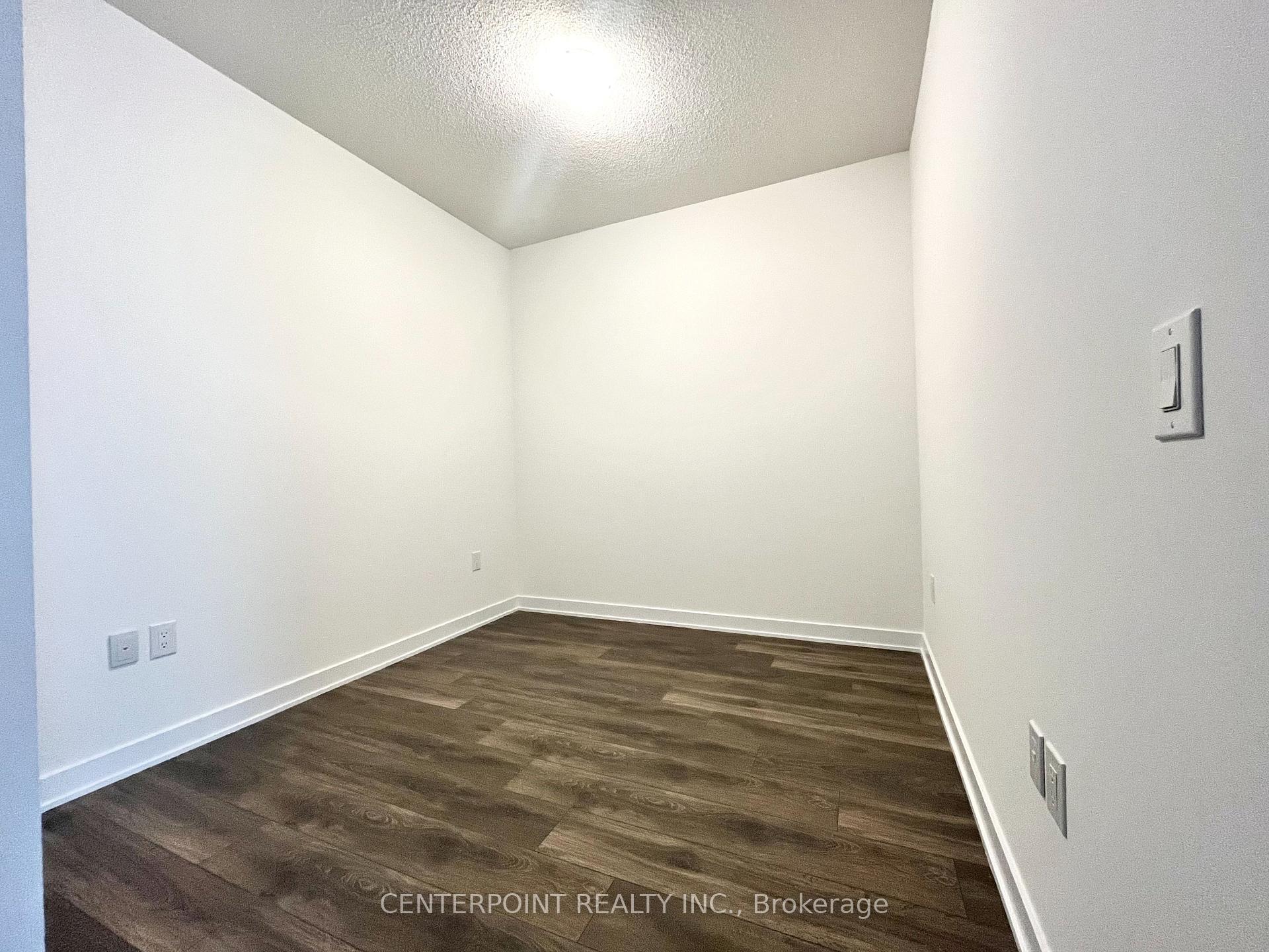 Photo 3 of Unit 615, 10 Honeycrisp Crescent, Vaughan, Vaughan Corporate Centre — HOMEH