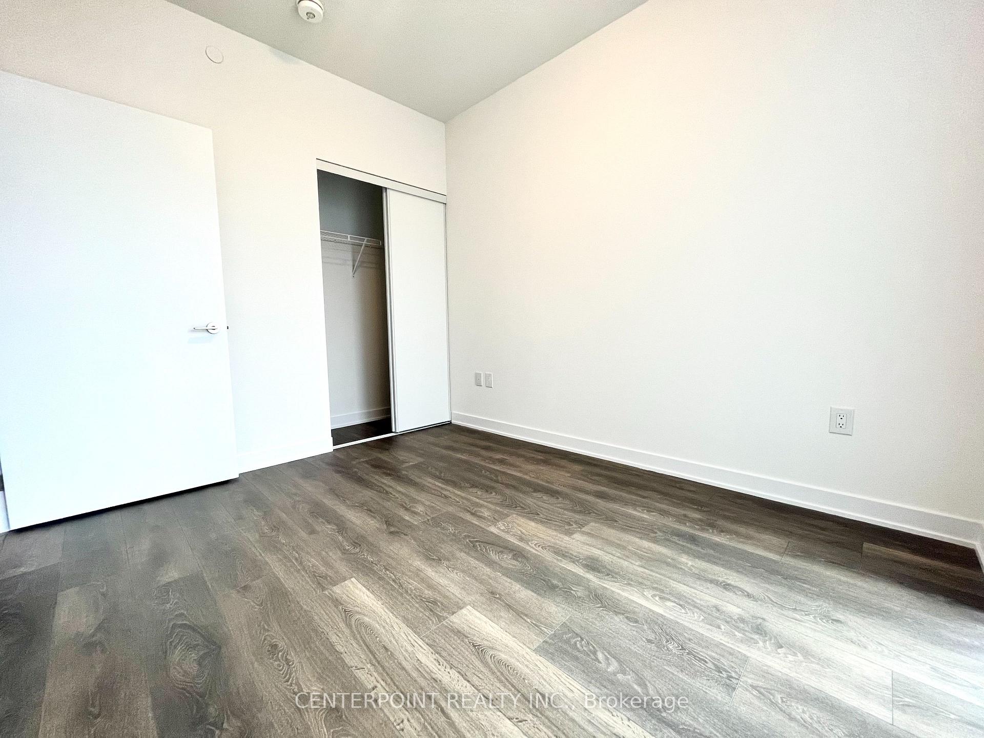 Photo 7 of Unit 615, 10 Honeycrisp Crescent, Vaughan, Vaughan Corporate Centre — HOMEH