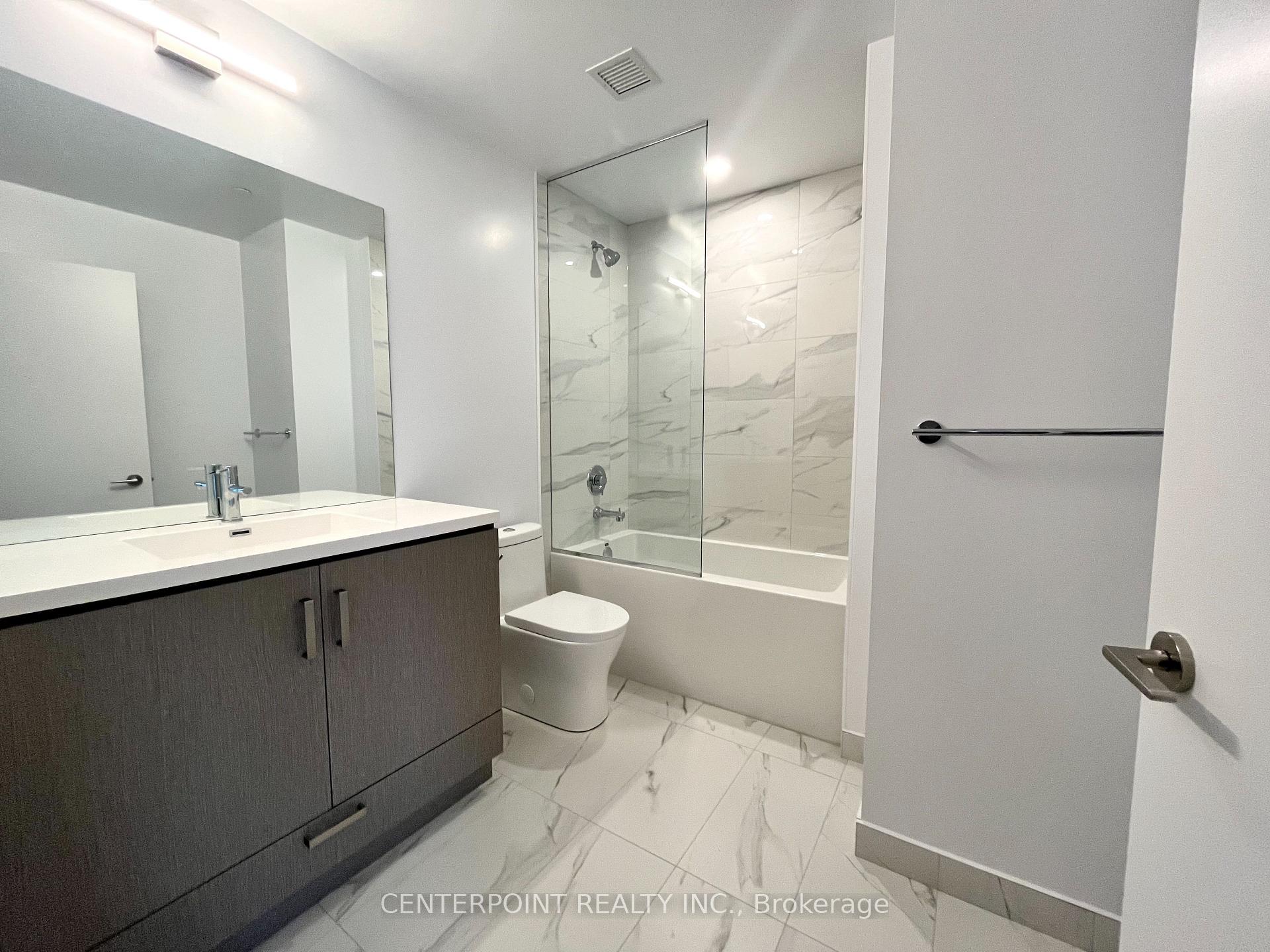 Photo 9 of Unit 615, 10 Honeycrisp Crescent, Vaughan, Vaughan Corporate Centre — HOMEH