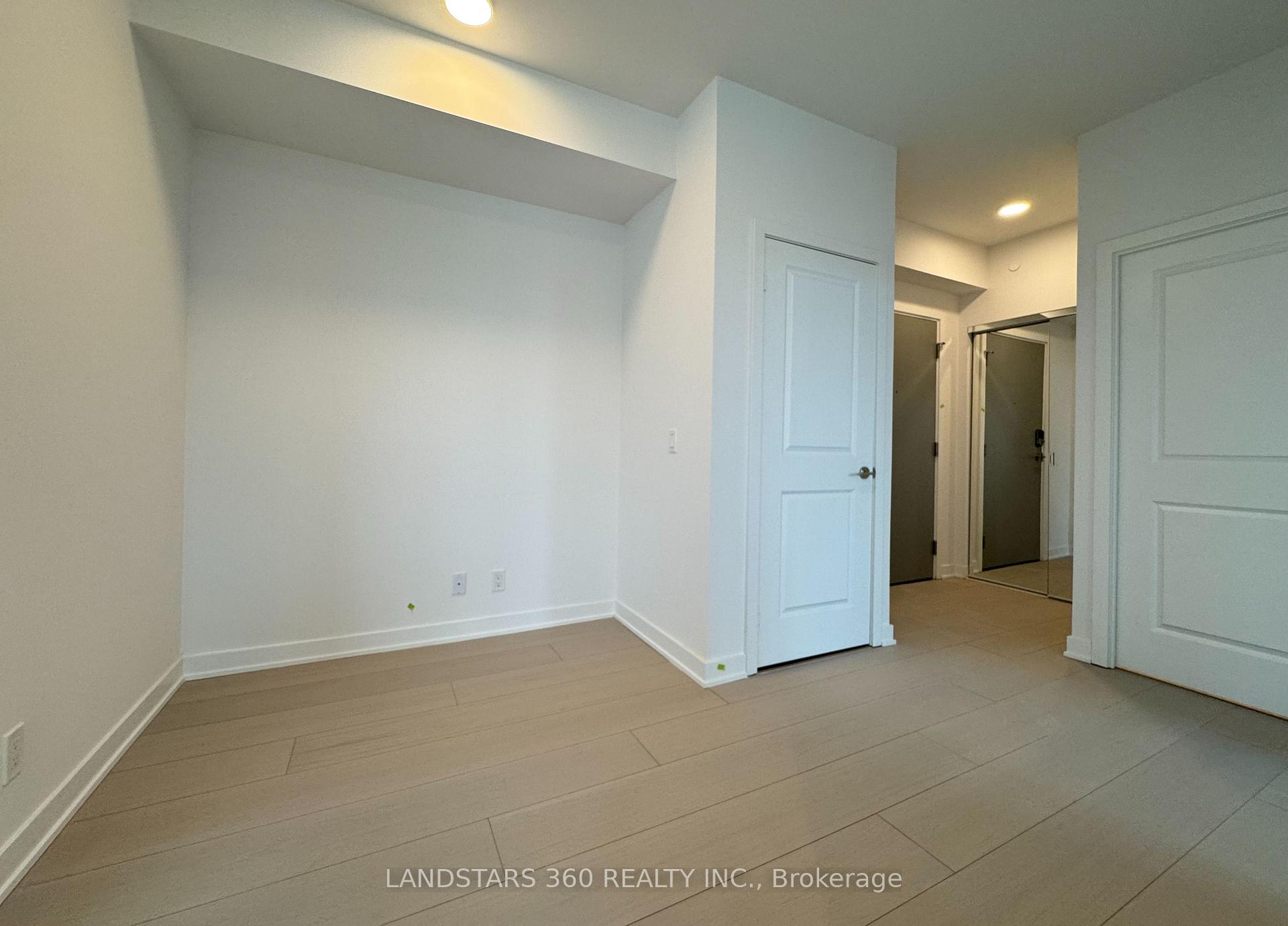 Photo 7 of Unit 2807, 30 Upper Mall Way, Vaughan, Brownridge — HOMEH