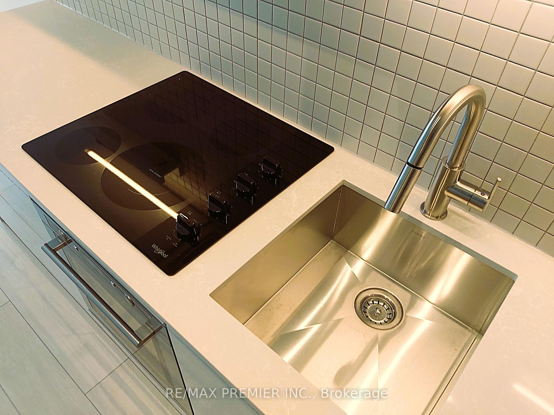 Photo 6 of Unit 5306, 5 Buttermill Avenue, Vaughan, Vaughan Corporate Centre — HOMEH