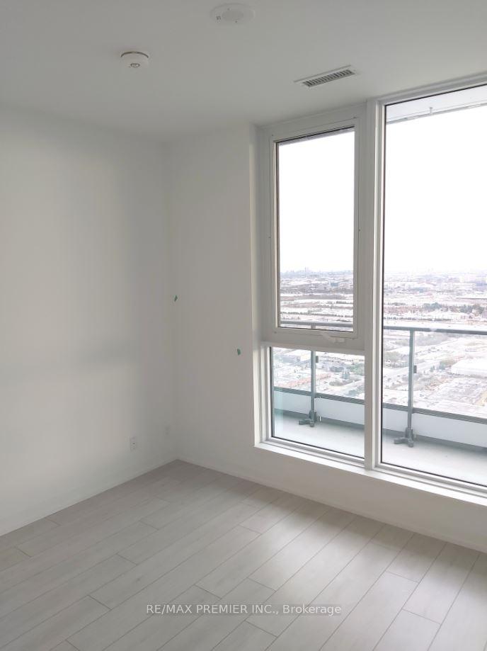 Photo 13 of Unit 5306, 5 Buttermill Avenue, Vaughan, Vaughan Corporate Centre — HOMEH