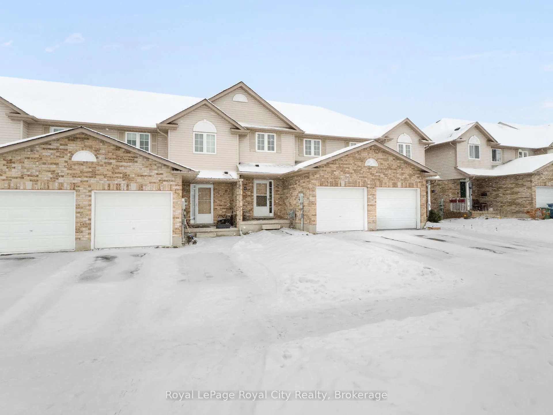 Photo 4 of 47 Schroder Crescent, Guelph, Grange Road — HOMEH