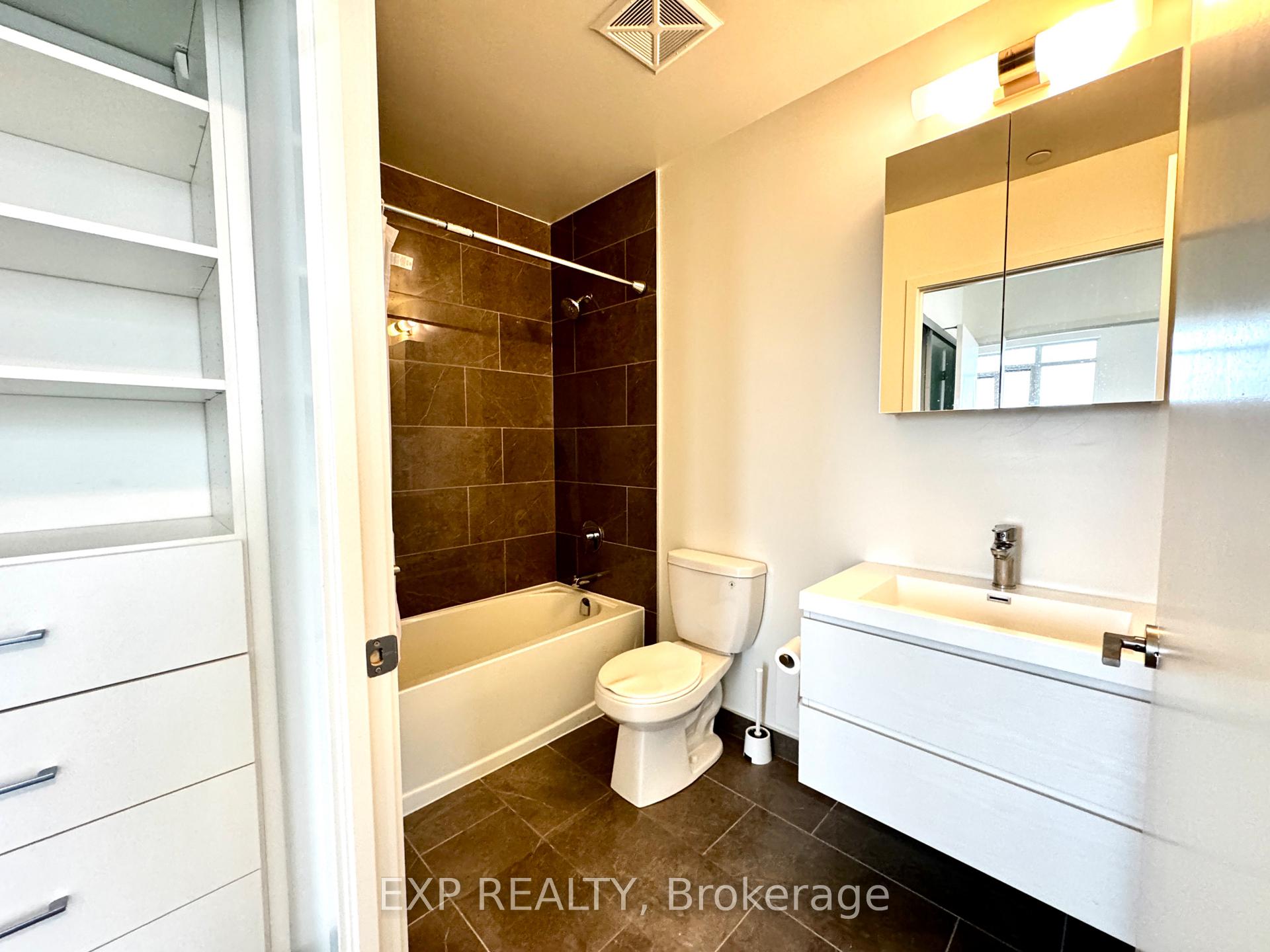 Photo 8 of Unit 1004, 292 Verdale Crossing, Markham, Unionville — HOMEH