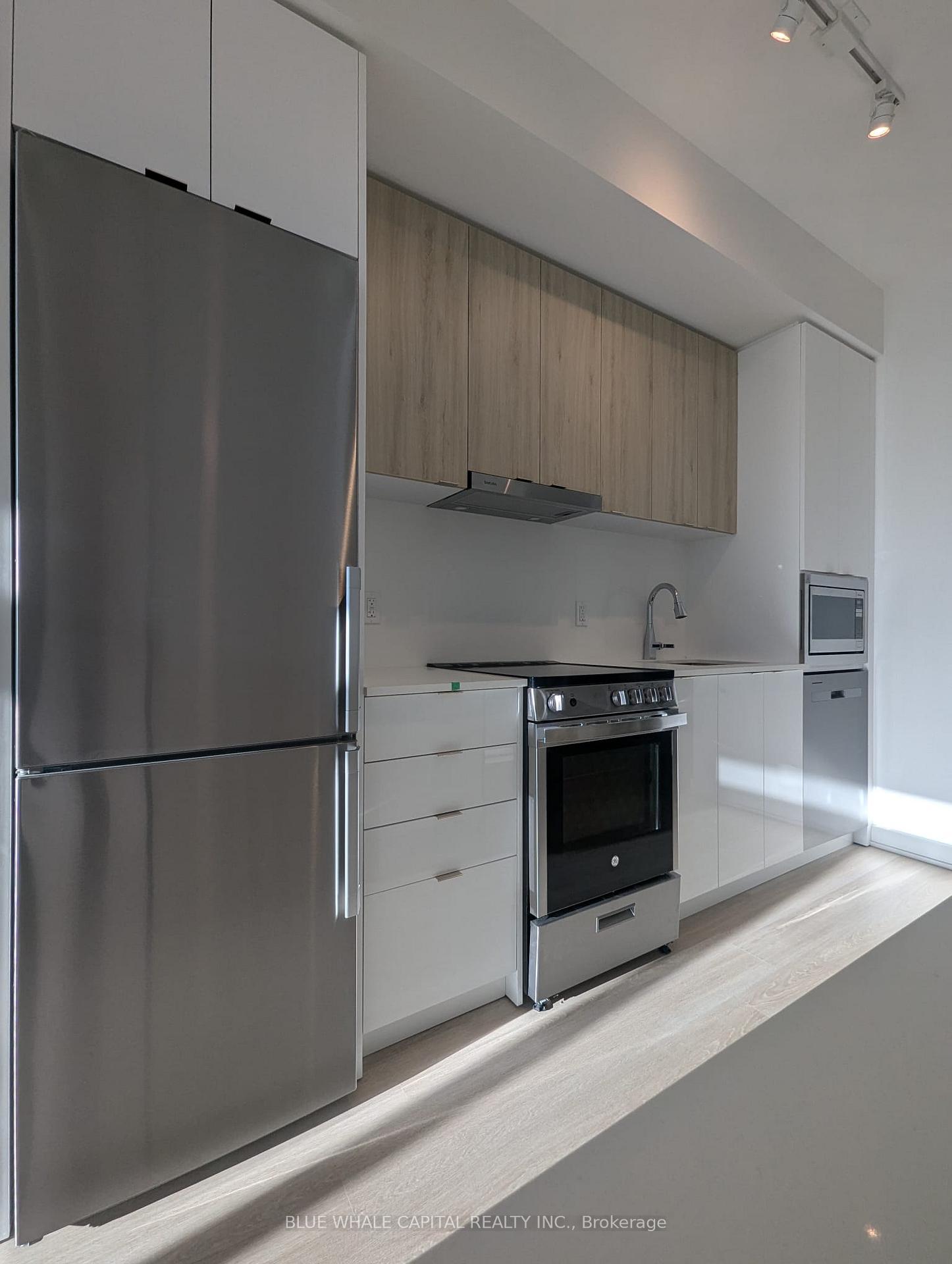 Photo 3 of Unit B1712, 50 Upper Mall Way, Vaughan, Brownridge — HOMEH