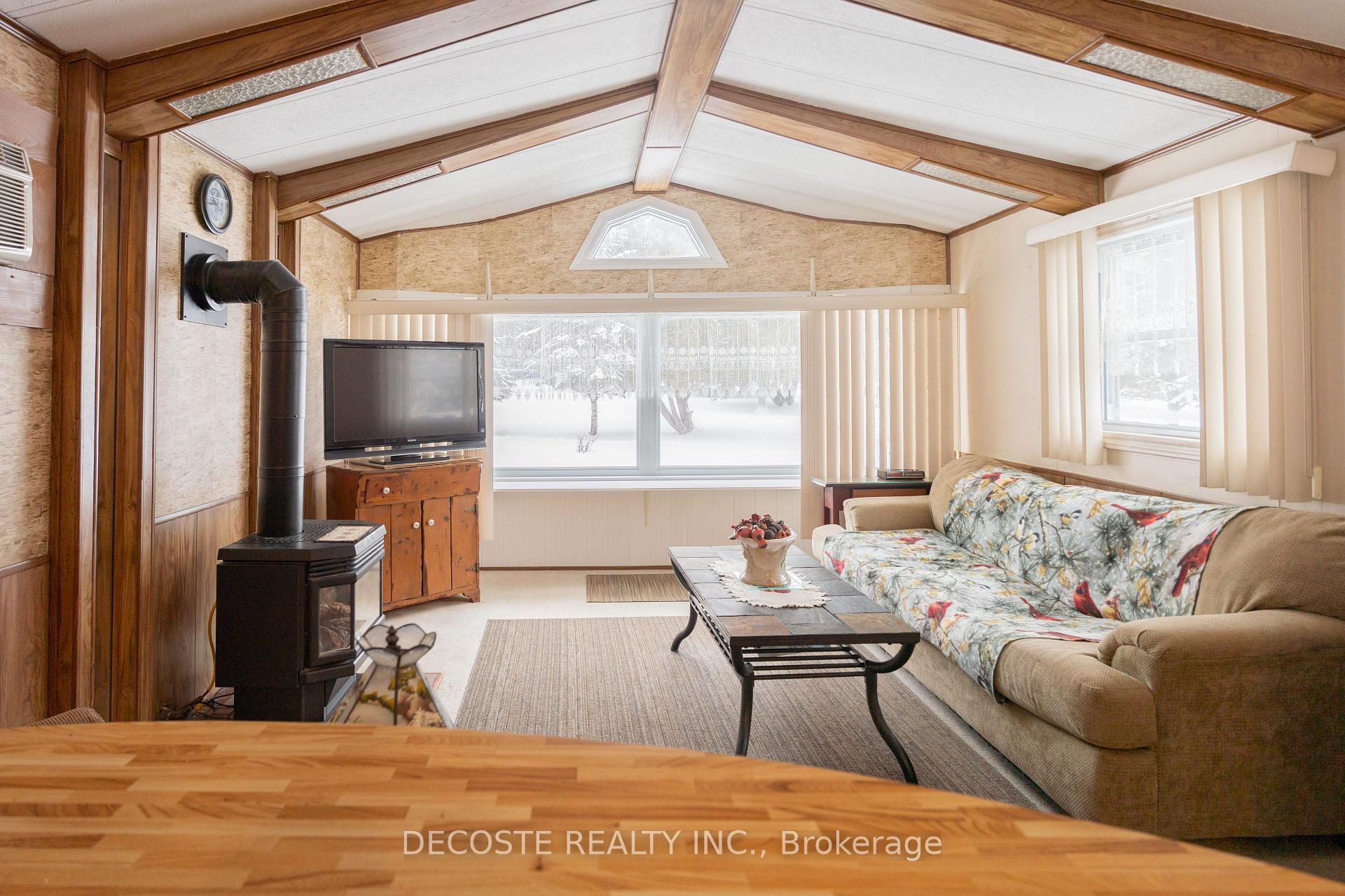 Photo 2 of 3857 Bobby Street, North Glengarry, Alexandria — HOMEH