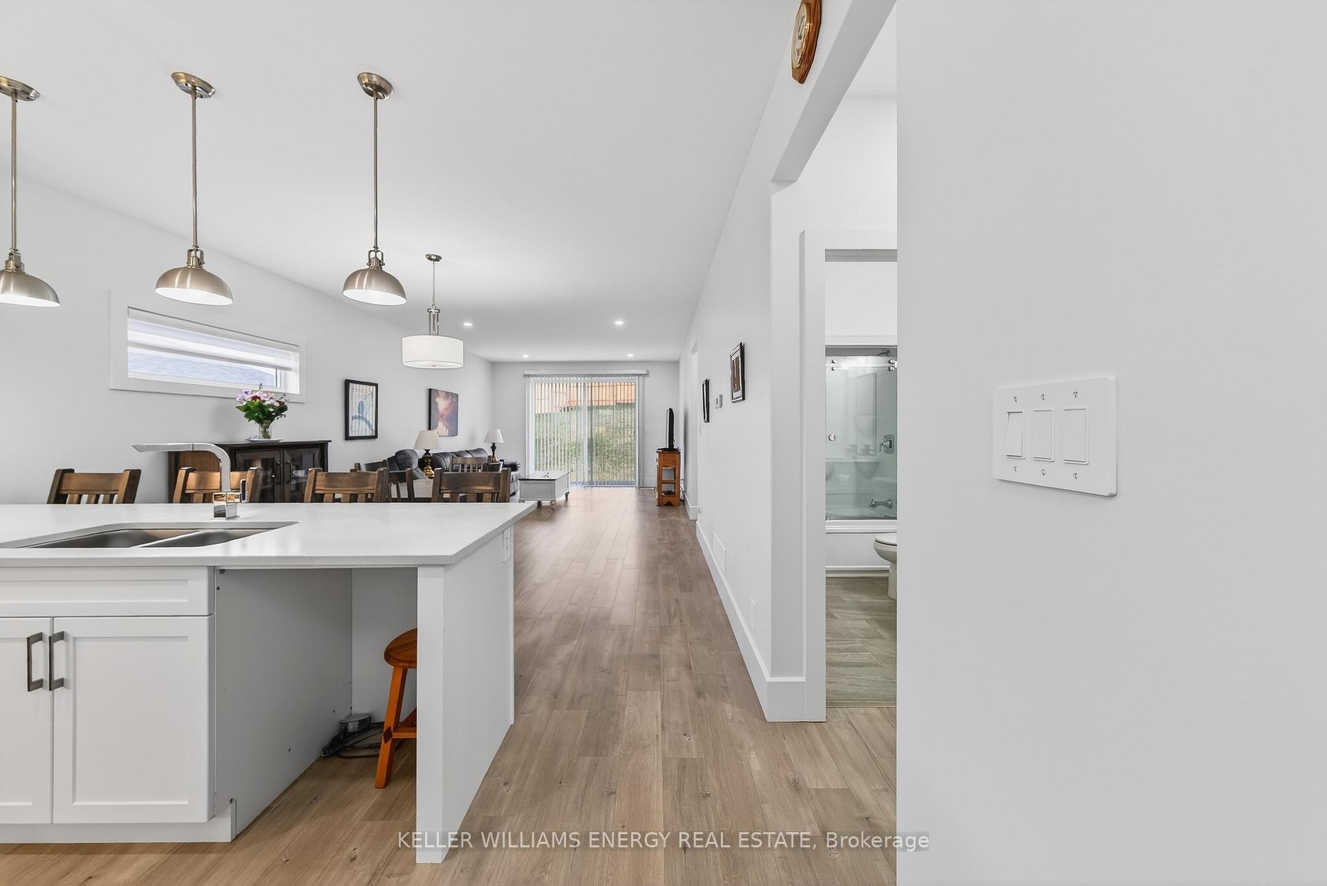 Photo 18 of 74 Meagan Lane, Quinte West, Frankford Ward — HOMEH