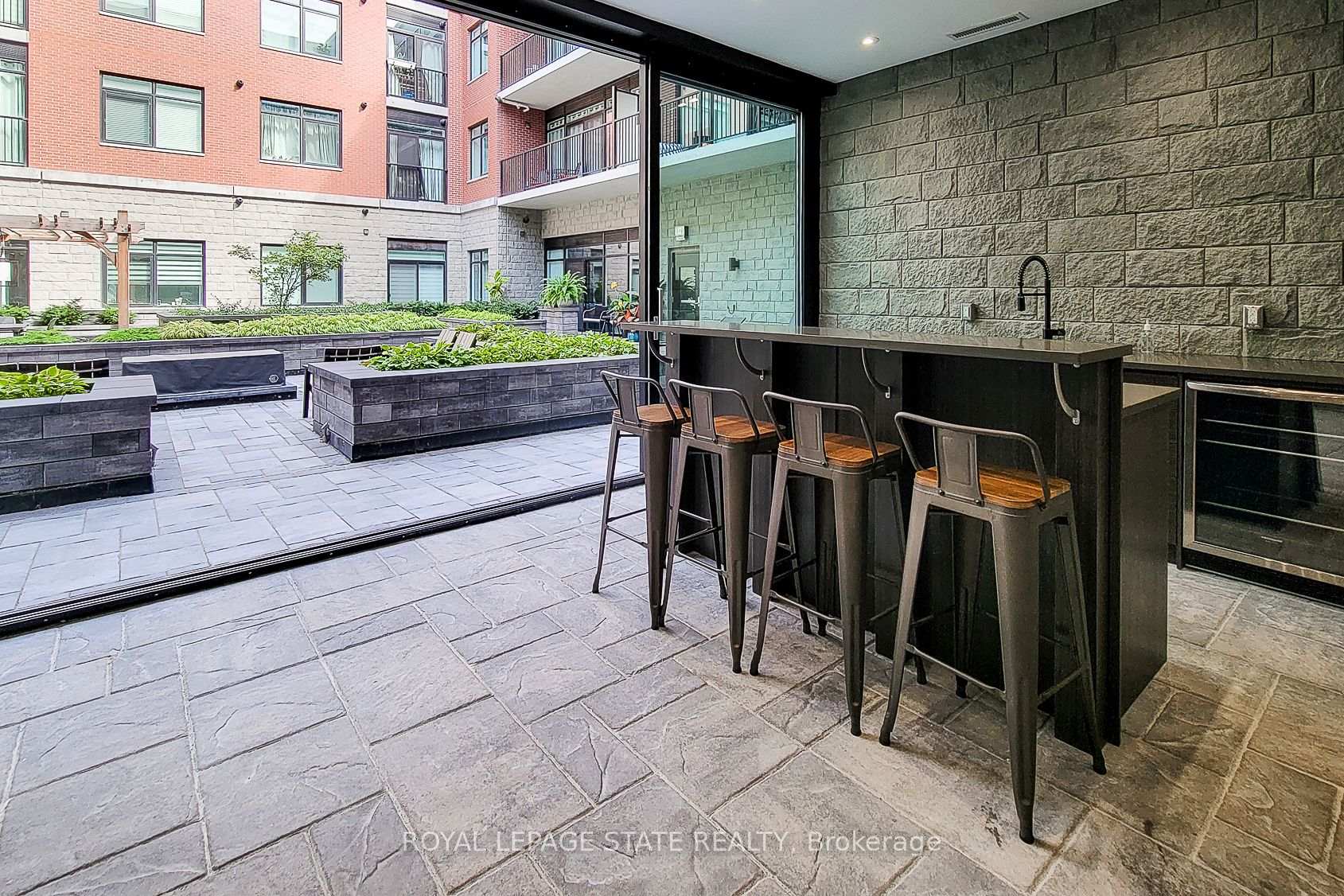 Photo 37 of Unit 313, 1 Redfern Avenue, Hamilton, Mountview — HOMEH