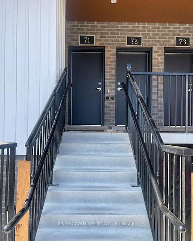Front of Unit 71, 405 Myers Road N