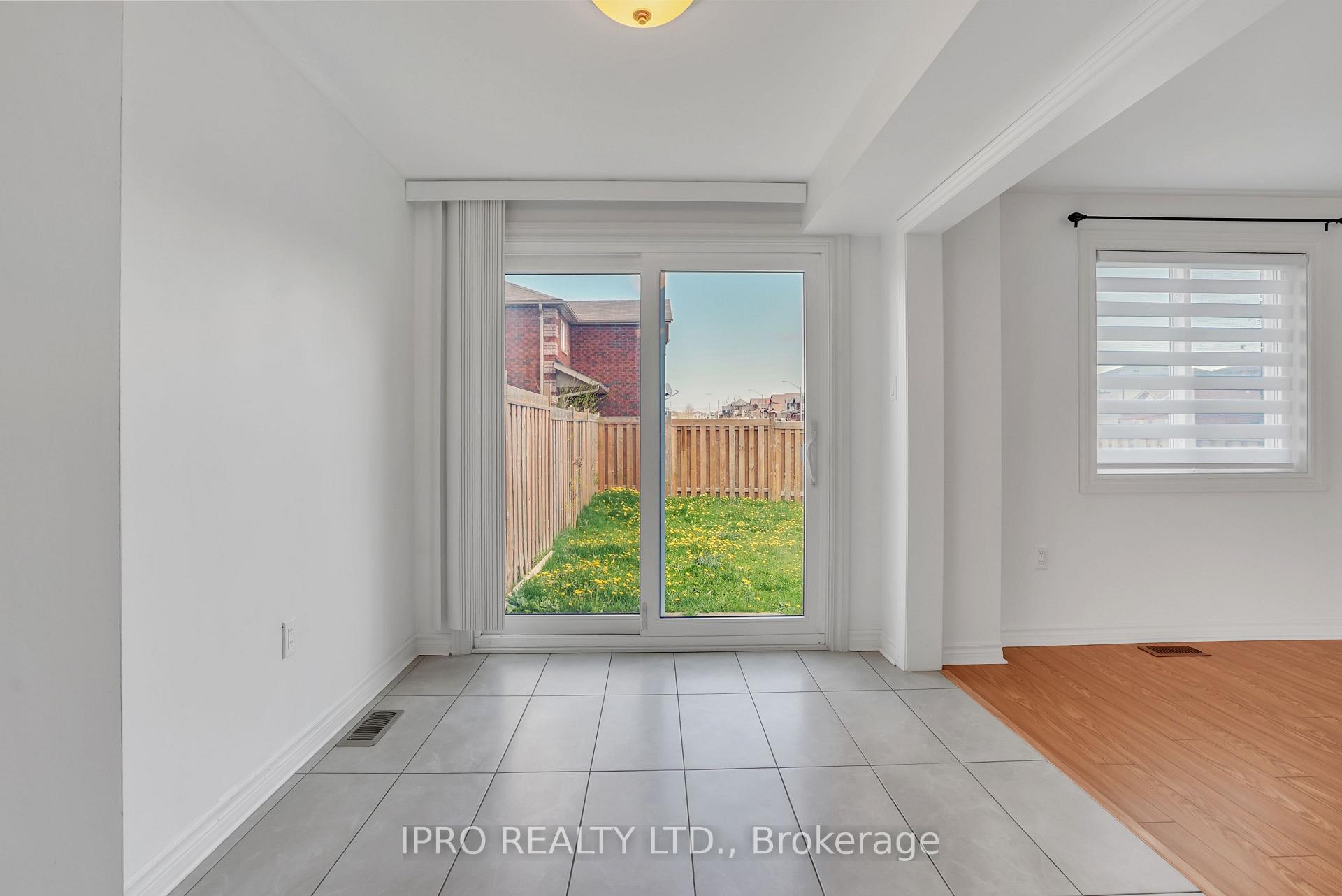 Photo 28 of 21 Majesty Boulevard, Barrie, Innis-Shore — HOMEH