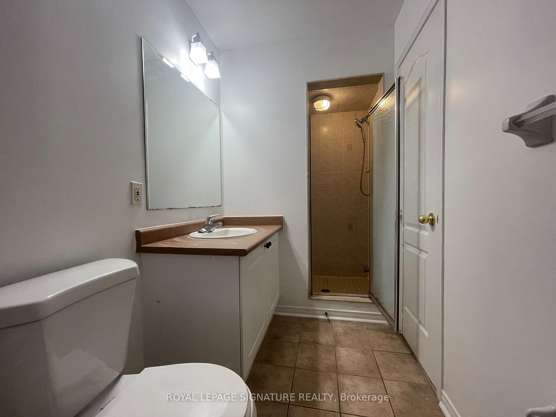 Photo 6 of Unit Upper, 56 National Pine Drive, Vaughan, Maple — HOMEH