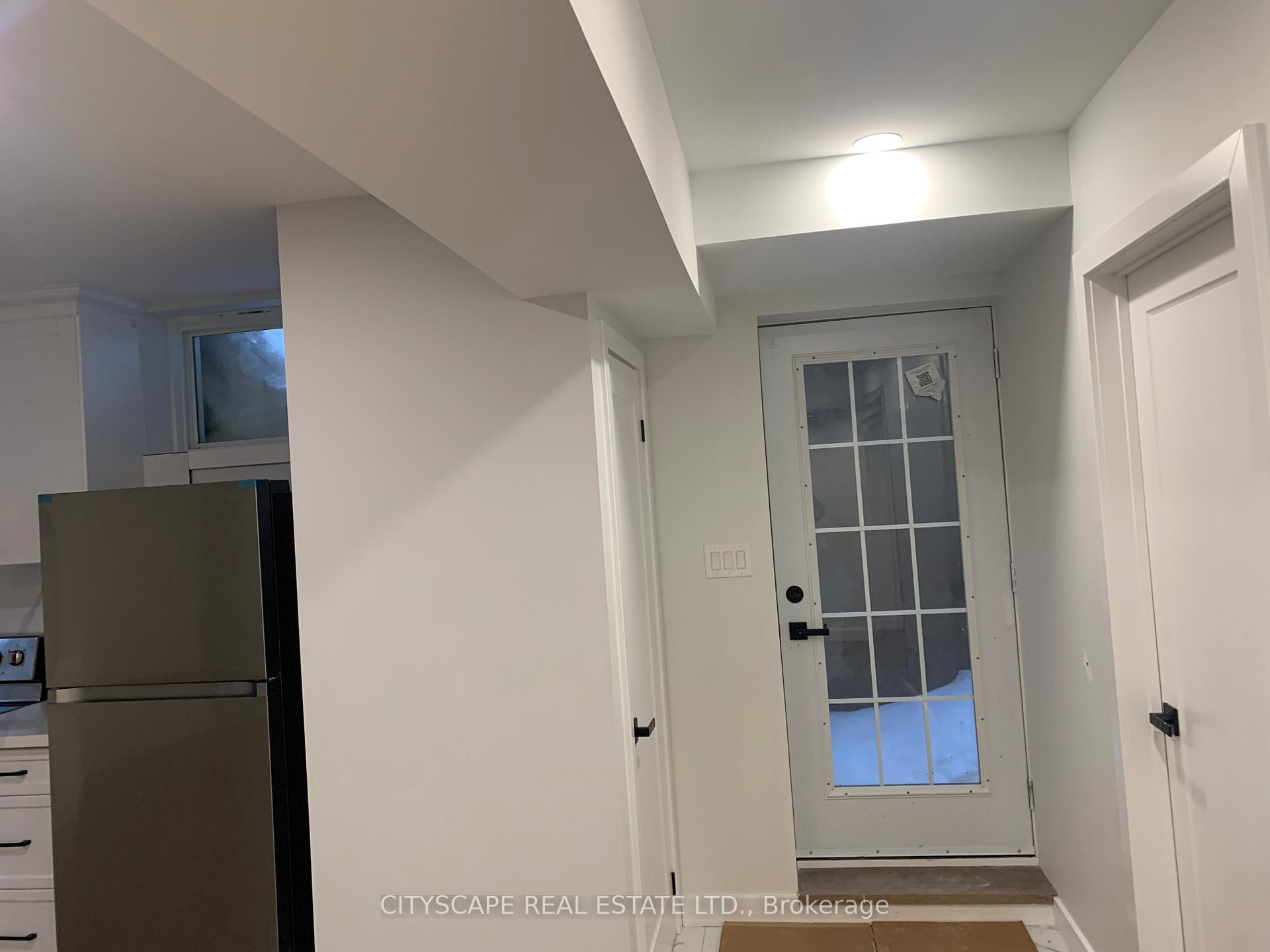 Photo 4 of Unit Bsmt, 528 Valhalla Crescent, Waterloo — HOMEH