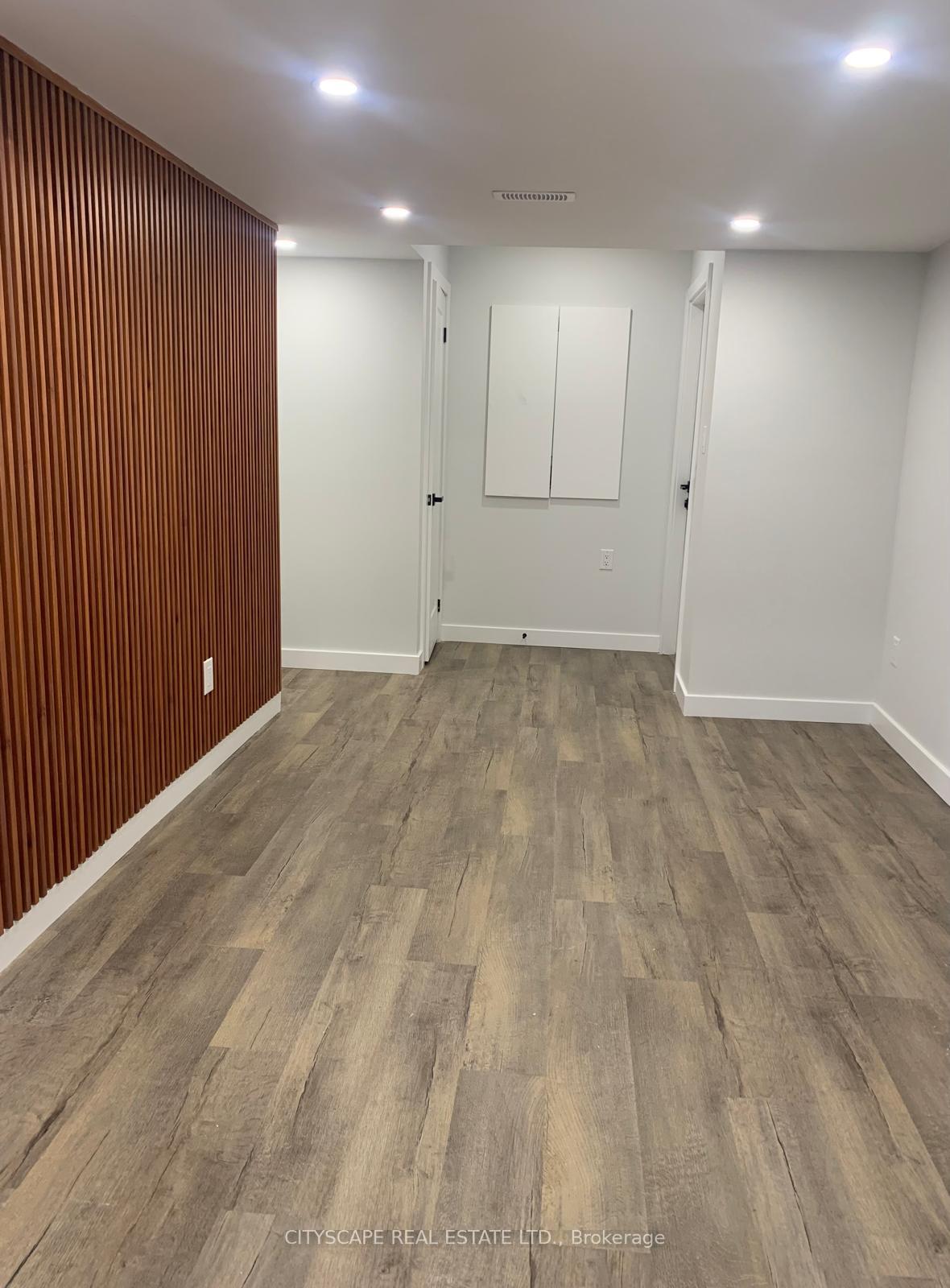 Photo 6 of Unit Bsmt, 528 Valhalla Crescent, Waterloo — HOMEH