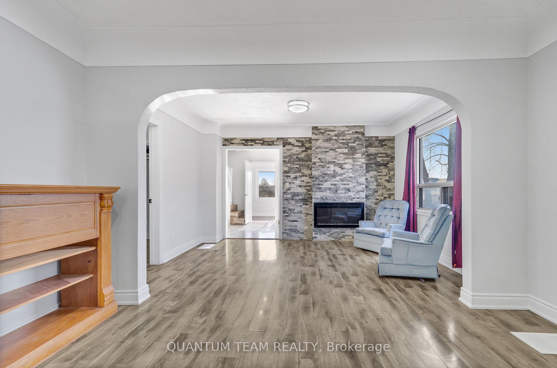 Photo 12 of 6248 Monroe Street, Niagara Falls, Dorchester — HOMEH
