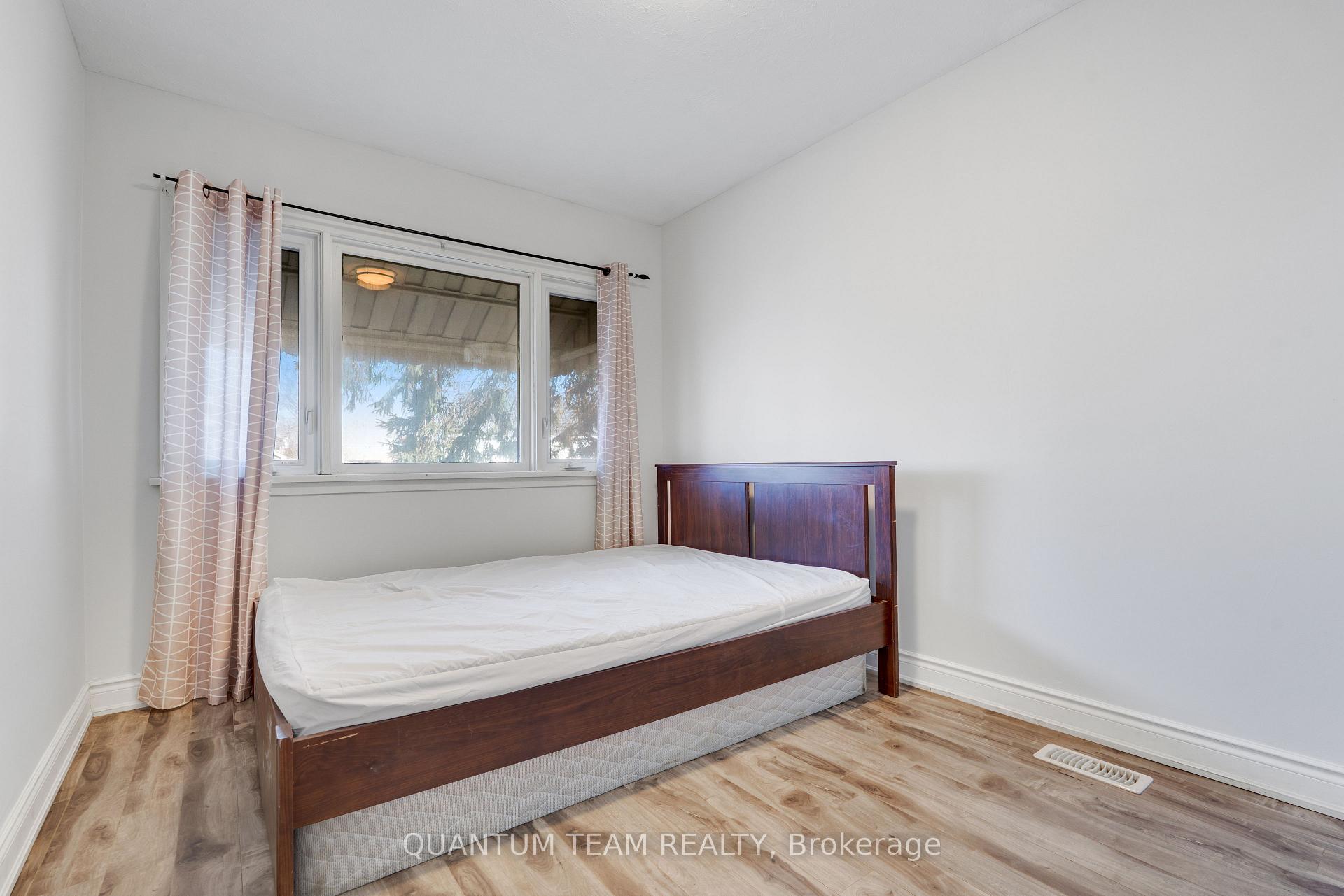 Photo 21 of 6248 Monroe Street, Niagara Falls, Dorchester — HOMEH