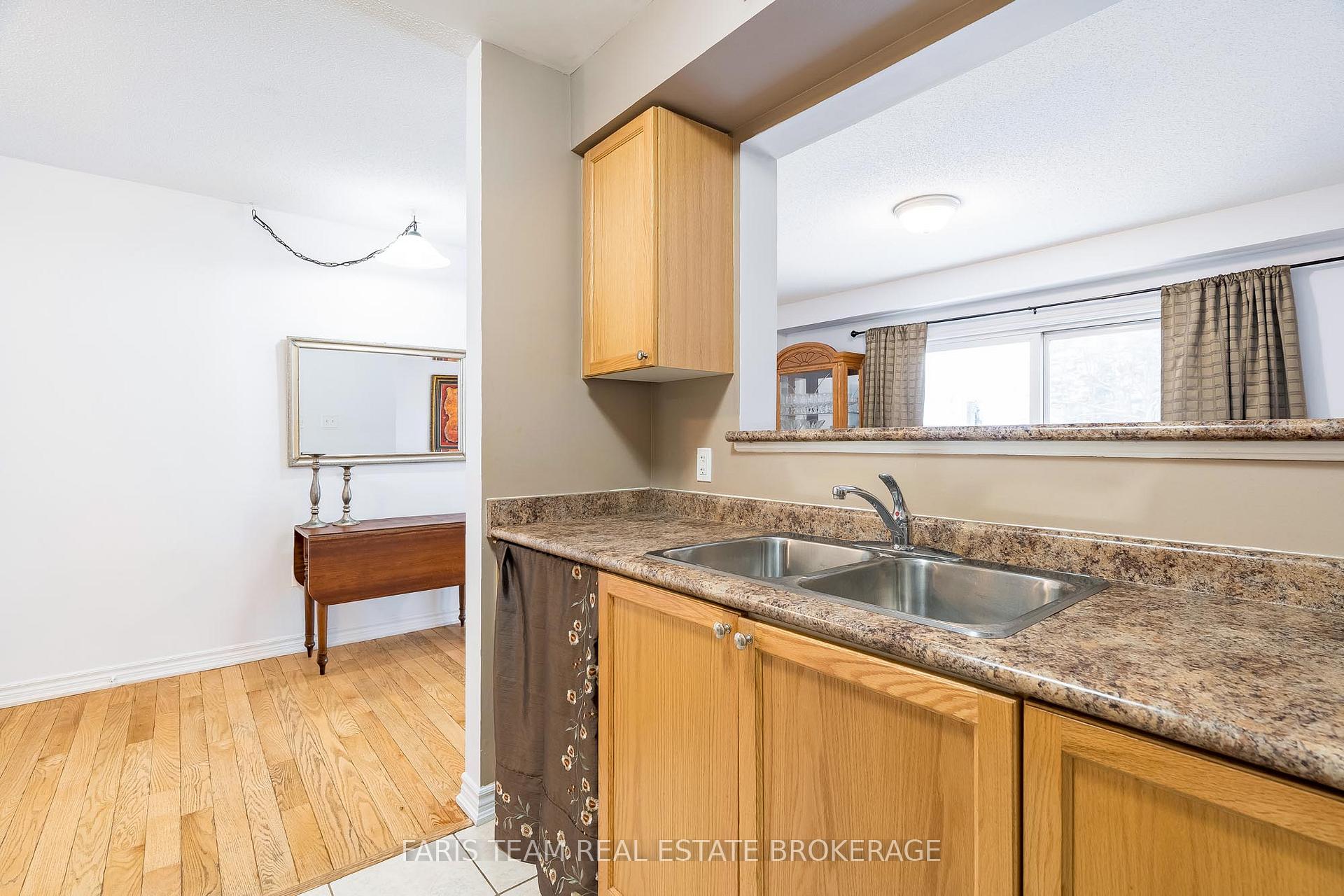 Photo 16 of 37 Southwoods Crescent, Barrie, Holly — HOMEH