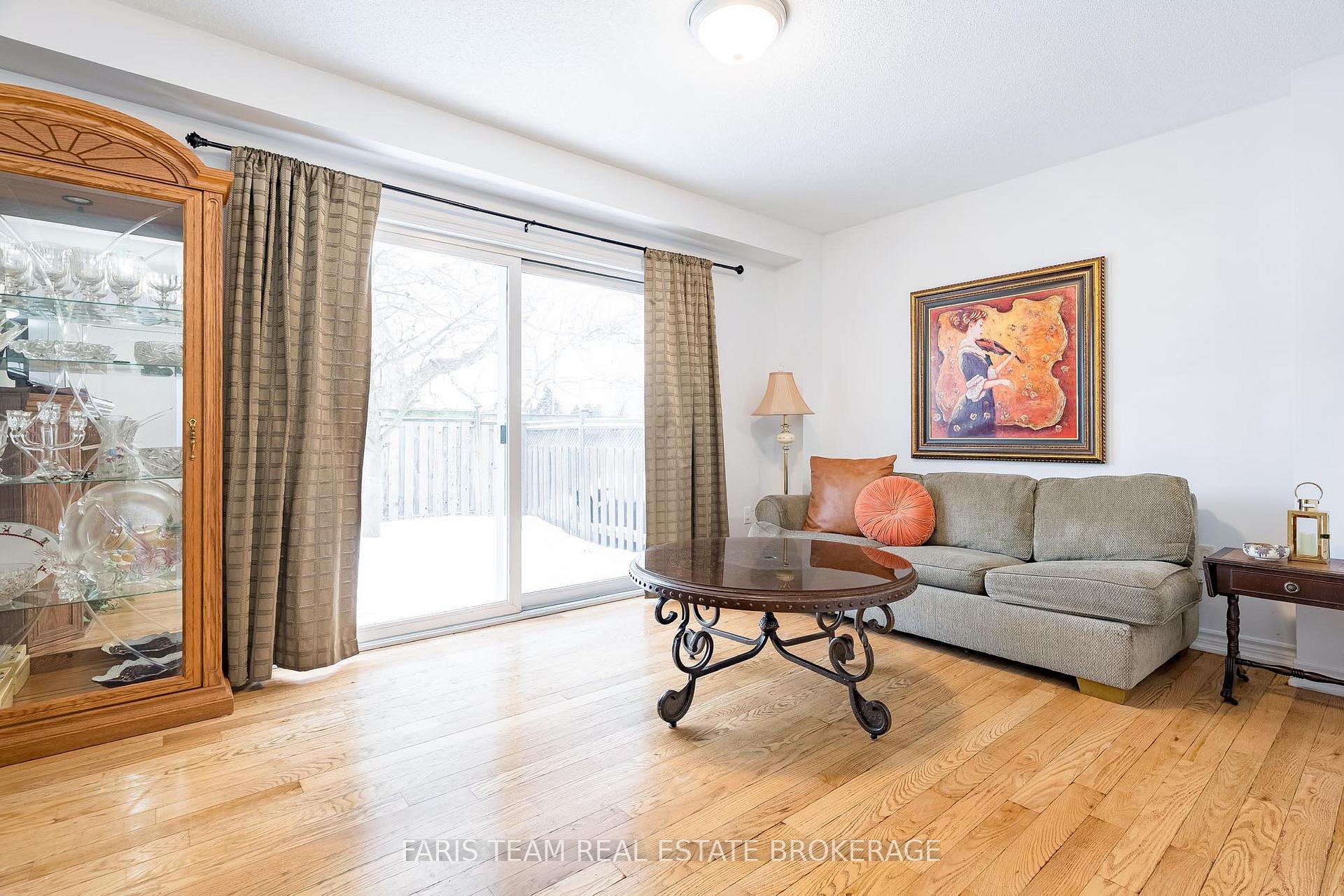 Photo 27 of 37 Southwoods Crescent, Barrie, Holly — HOMEH