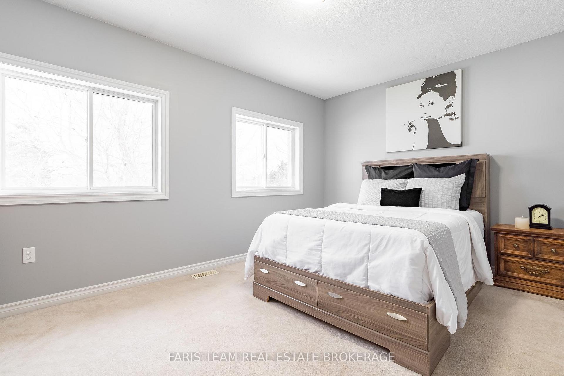 Photo 25 of 37 Southwoods Crescent, Barrie, Holly — HOMEH