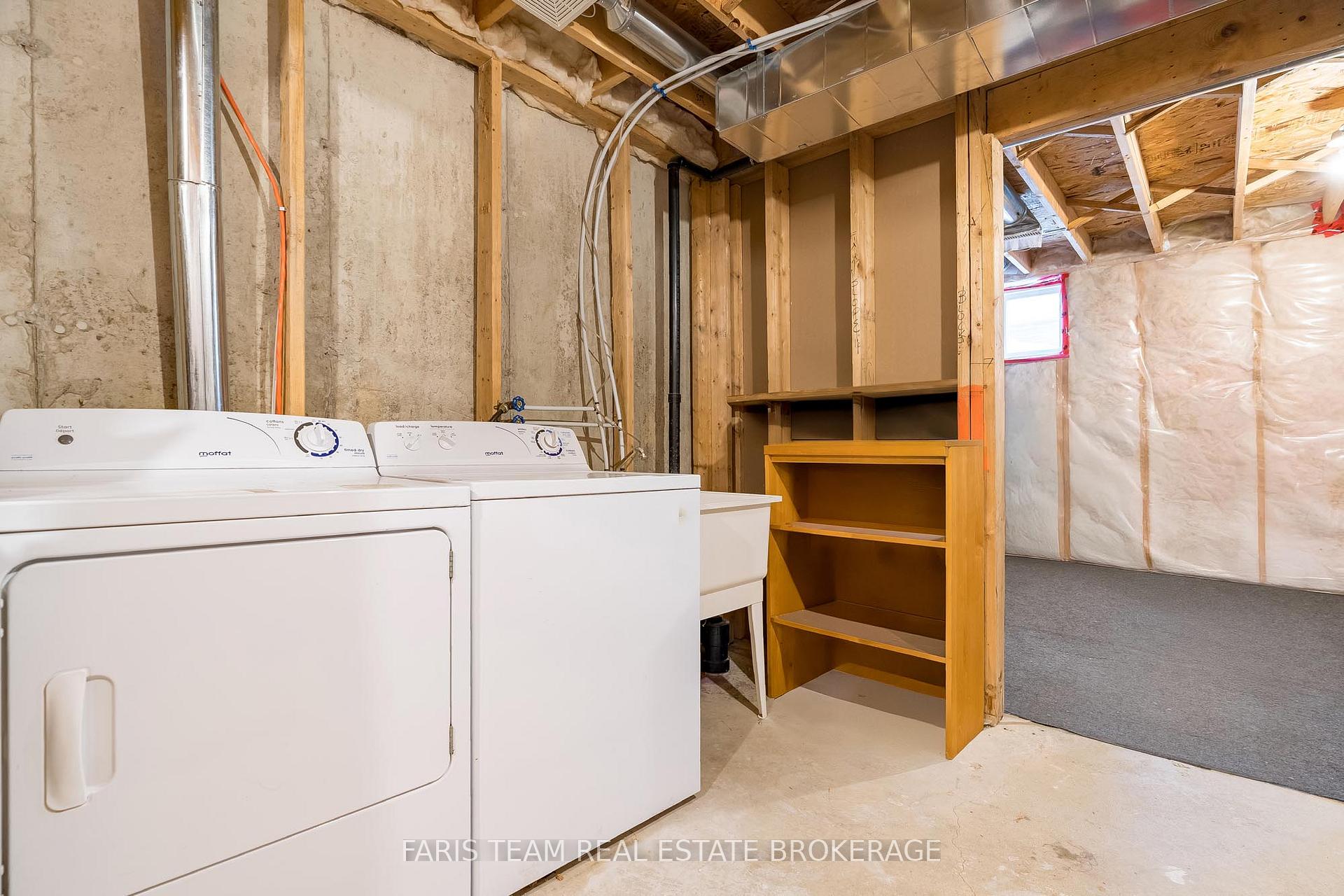 Photo 30 of 37 Southwoods Crescent, Barrie, Holly — HOMEH