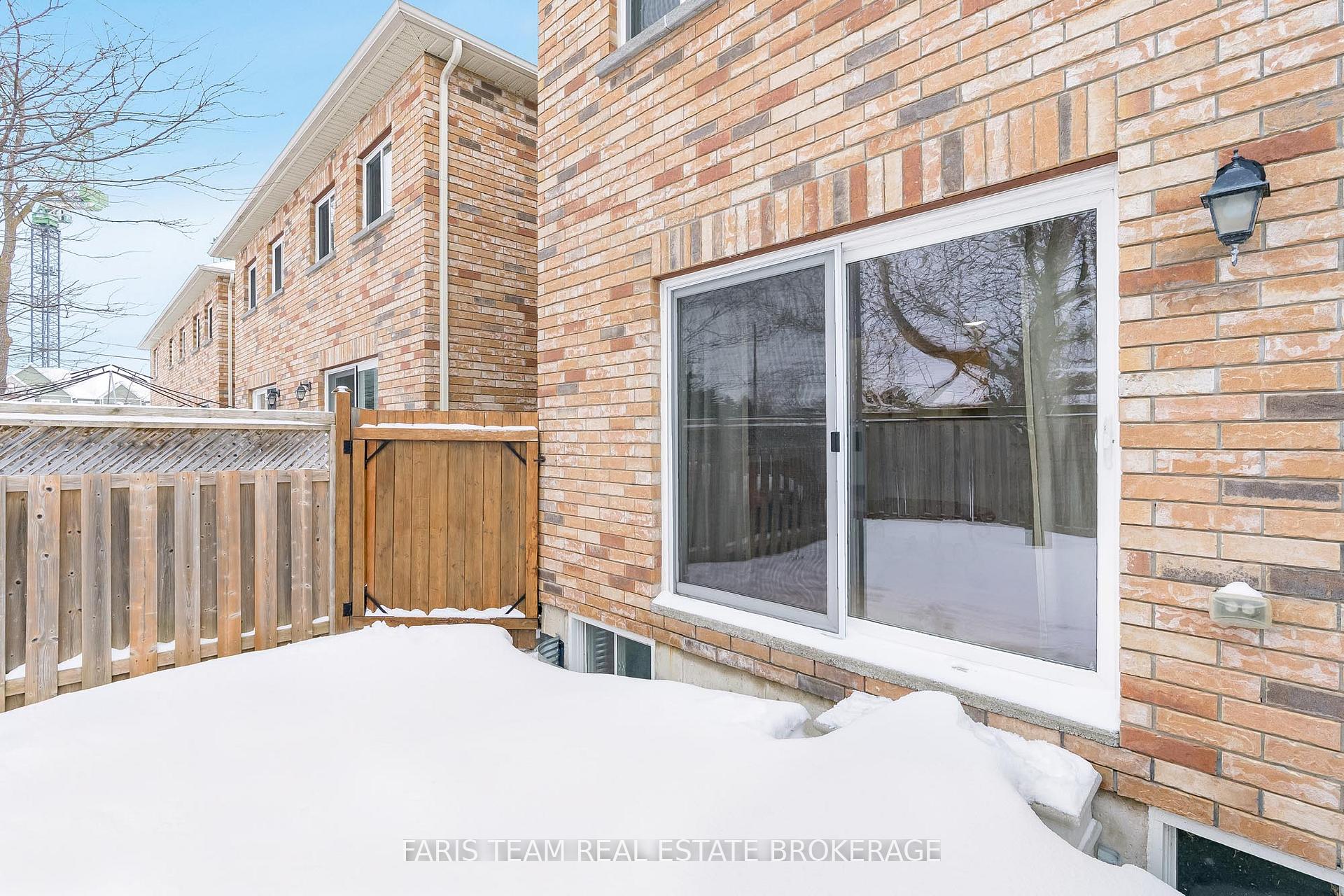 Photo 23 of 37 Southwoods Crescent, Barrie, Holly — HOMEH