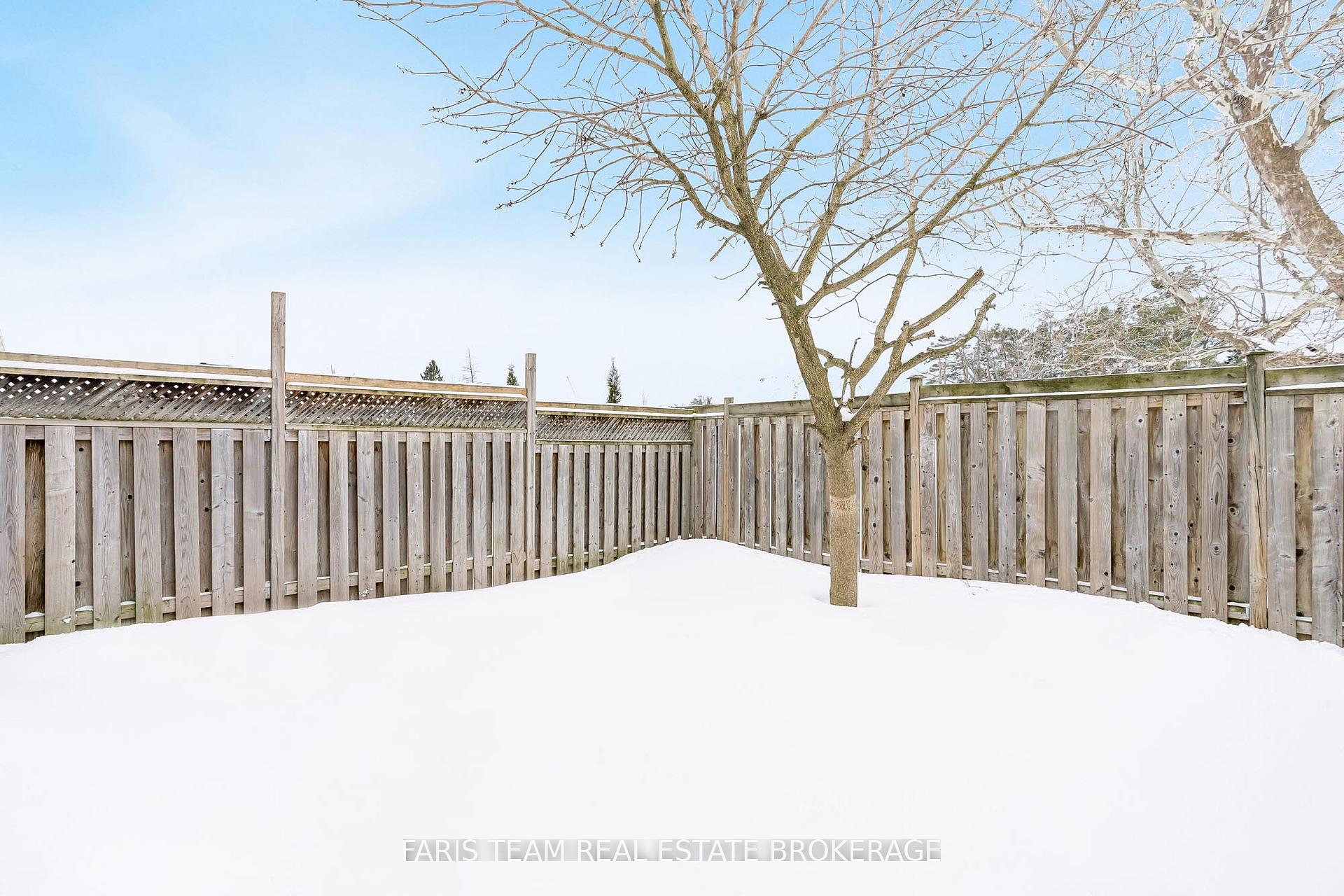 Photo 15 of 37 Southwoods Crescent, Barrie, Holly — HOMEH