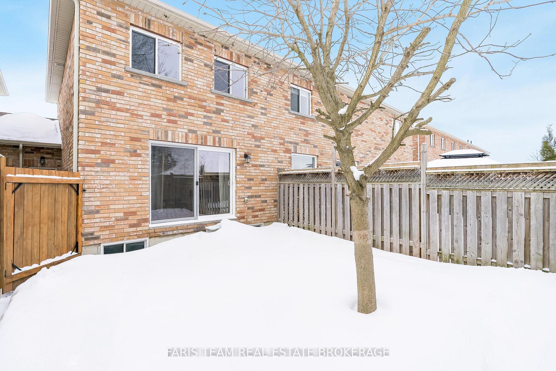Photo 17 of 37 Southwoods Crescent, Barrie, Holly — HOMEH