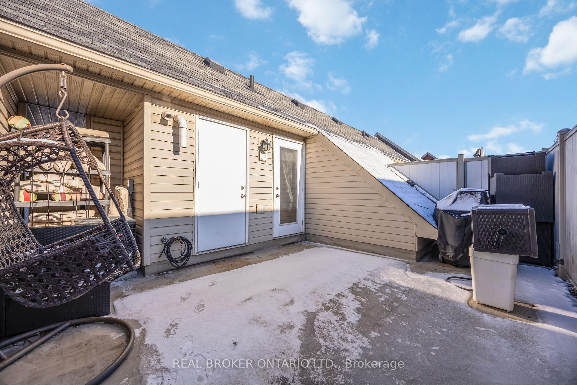 Photo 11 of Unit 6, 23 Frances Loring Lane, Toronto, South Riverdale — HOMEH