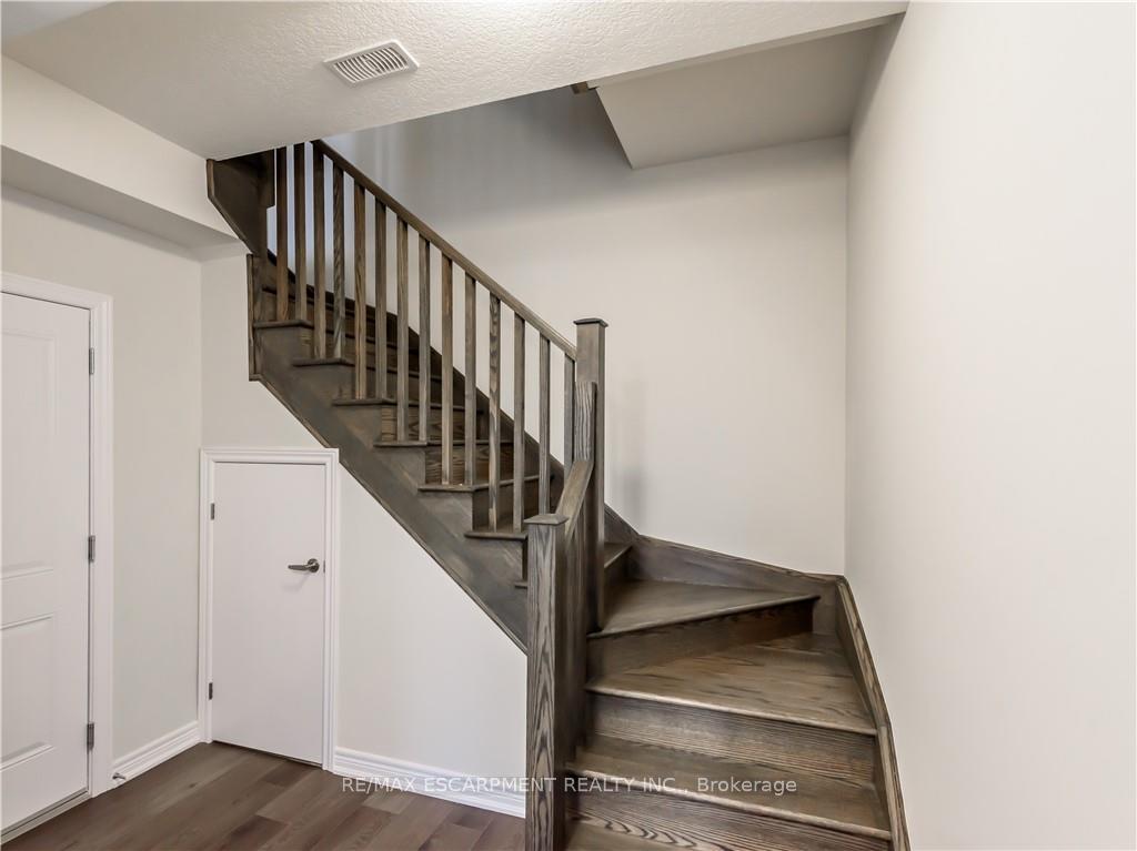 Photo 3 of Unit 5, 27 Rachel Drive, Hamilton, Winona Park — HOMEH