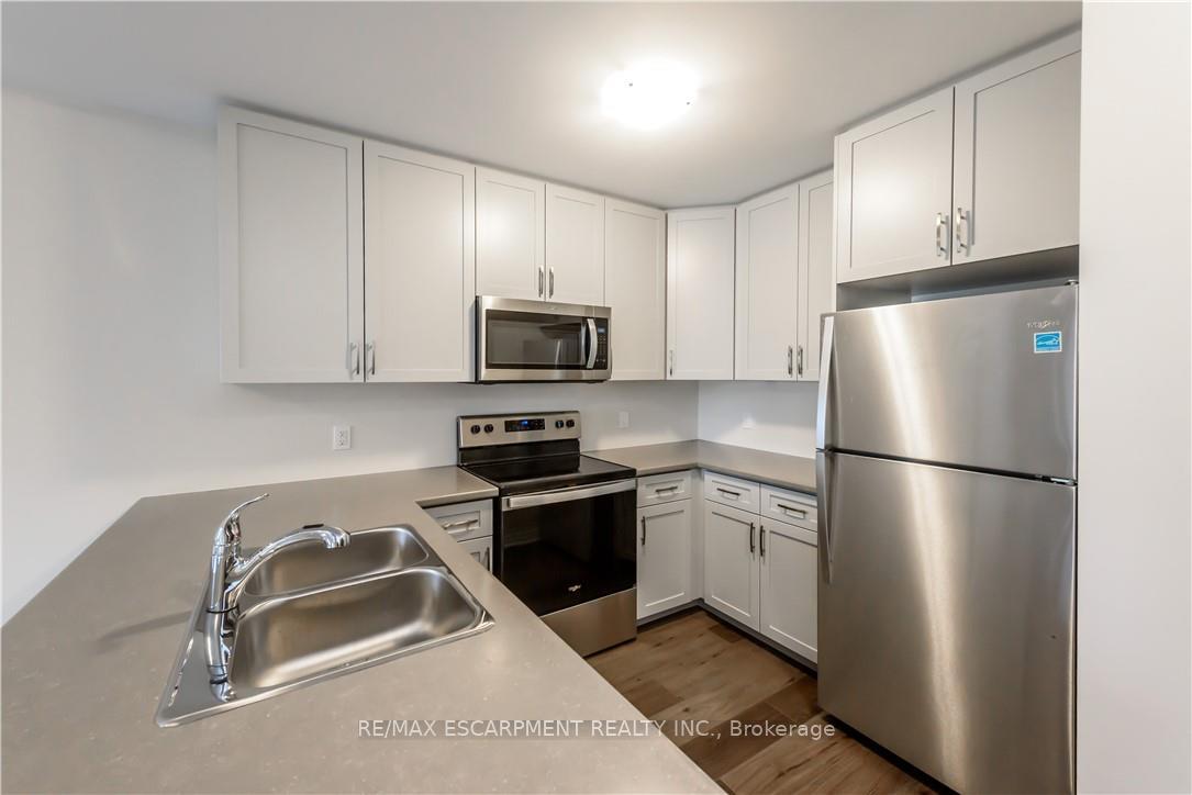 Photo 8 of Unit 5, 27 Rachel Drive, Hamilton, Winona Park — HOMEH