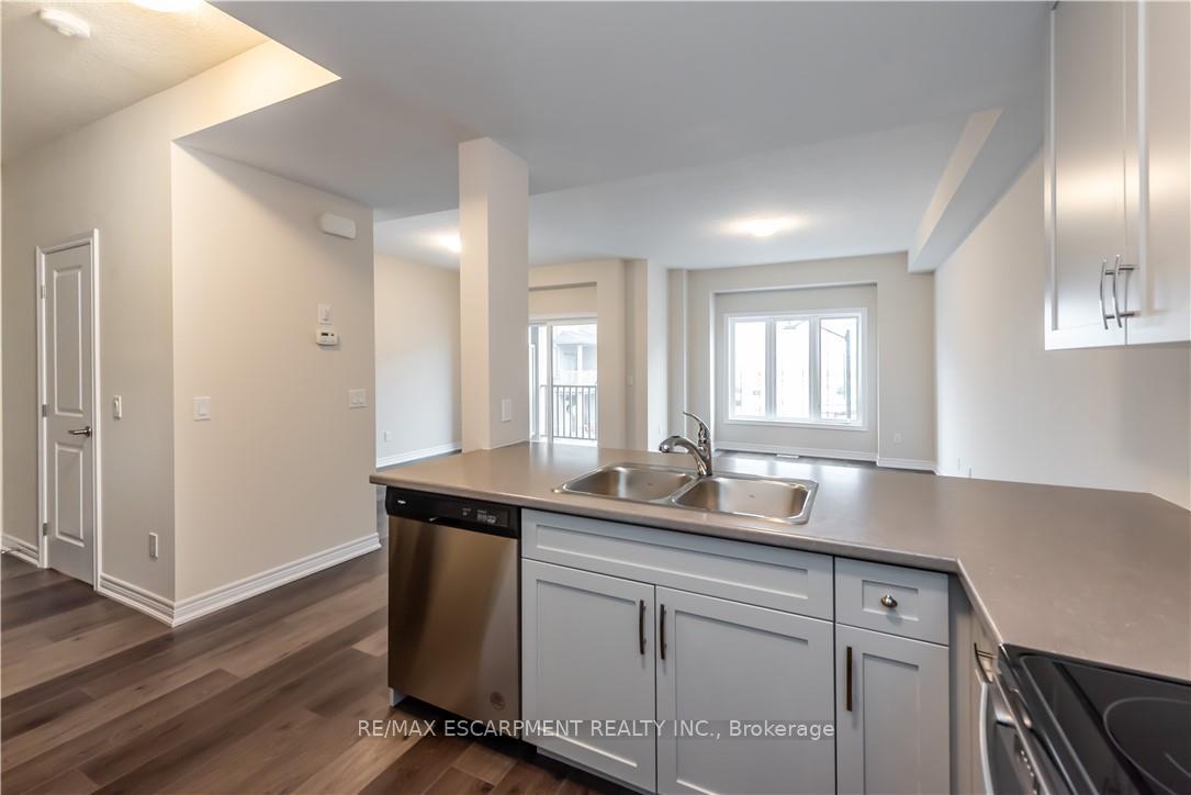 Photo 7 of Unit 5, 27 Rachel Drive, Hamilton, Winona Park — HOMEH