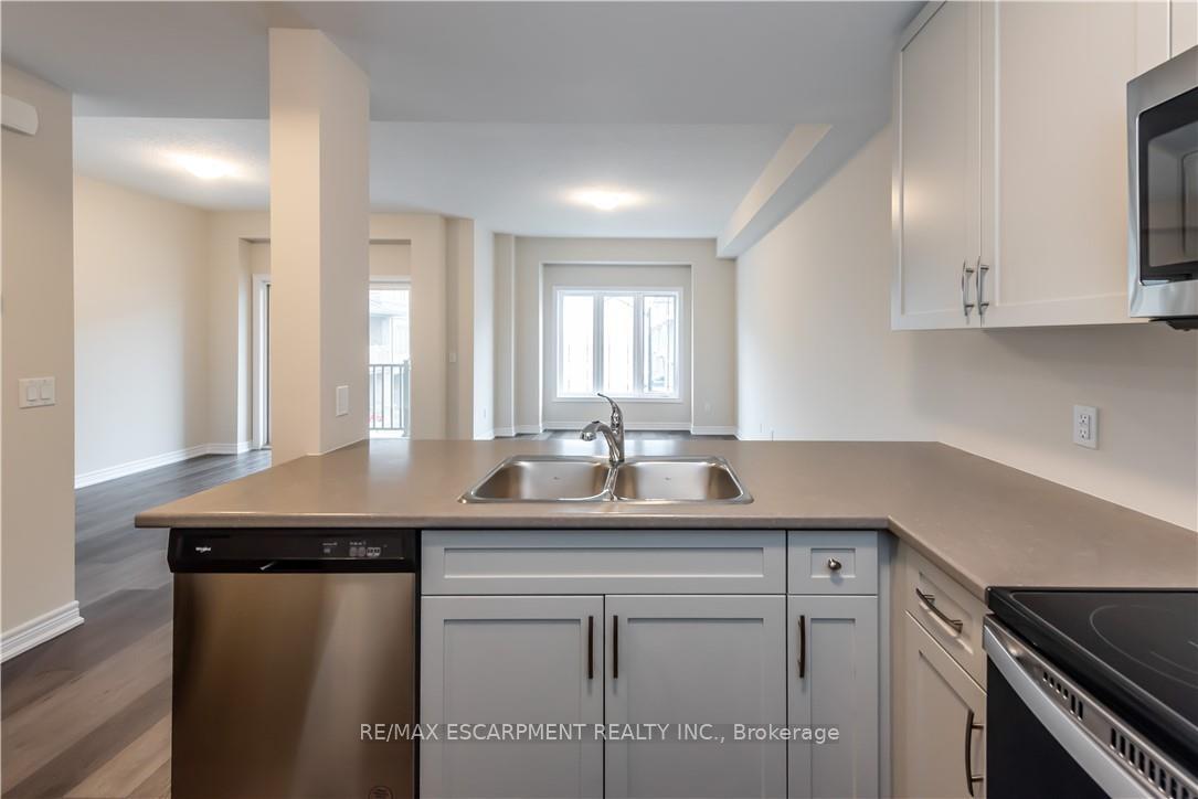 Photo 15 of Unit 5, 27 Rachel Drive, Hamilton, Winona Park — HOMEH