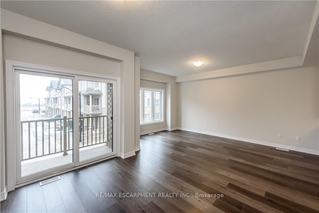 Photo 13 of Unit 5, 27 Rachel Drive, Hamilton, Winona Park — HOMEH