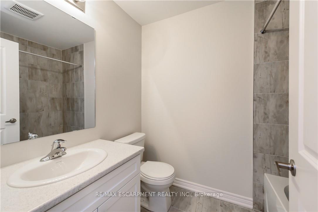 Photo 37 of Unit 5, 27 Rachel Drive, Hamilton, Winona Park — HOMEH