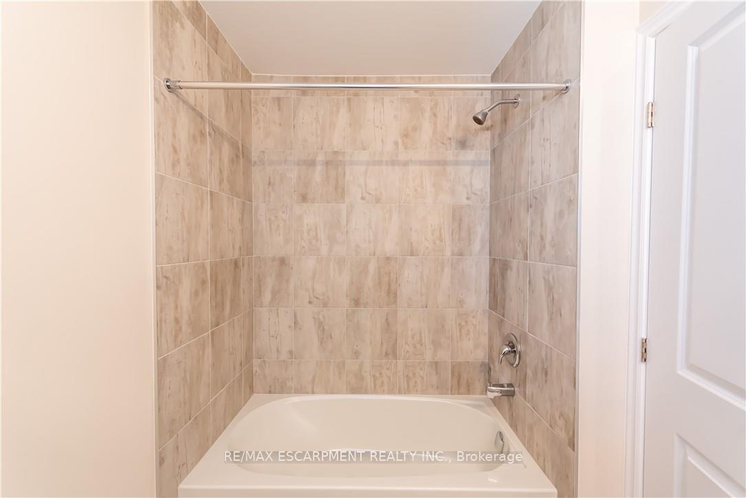 Photo 34 of Unit 5, 27 Rachel Drive, Hamilton, Winona Park — HOMEH