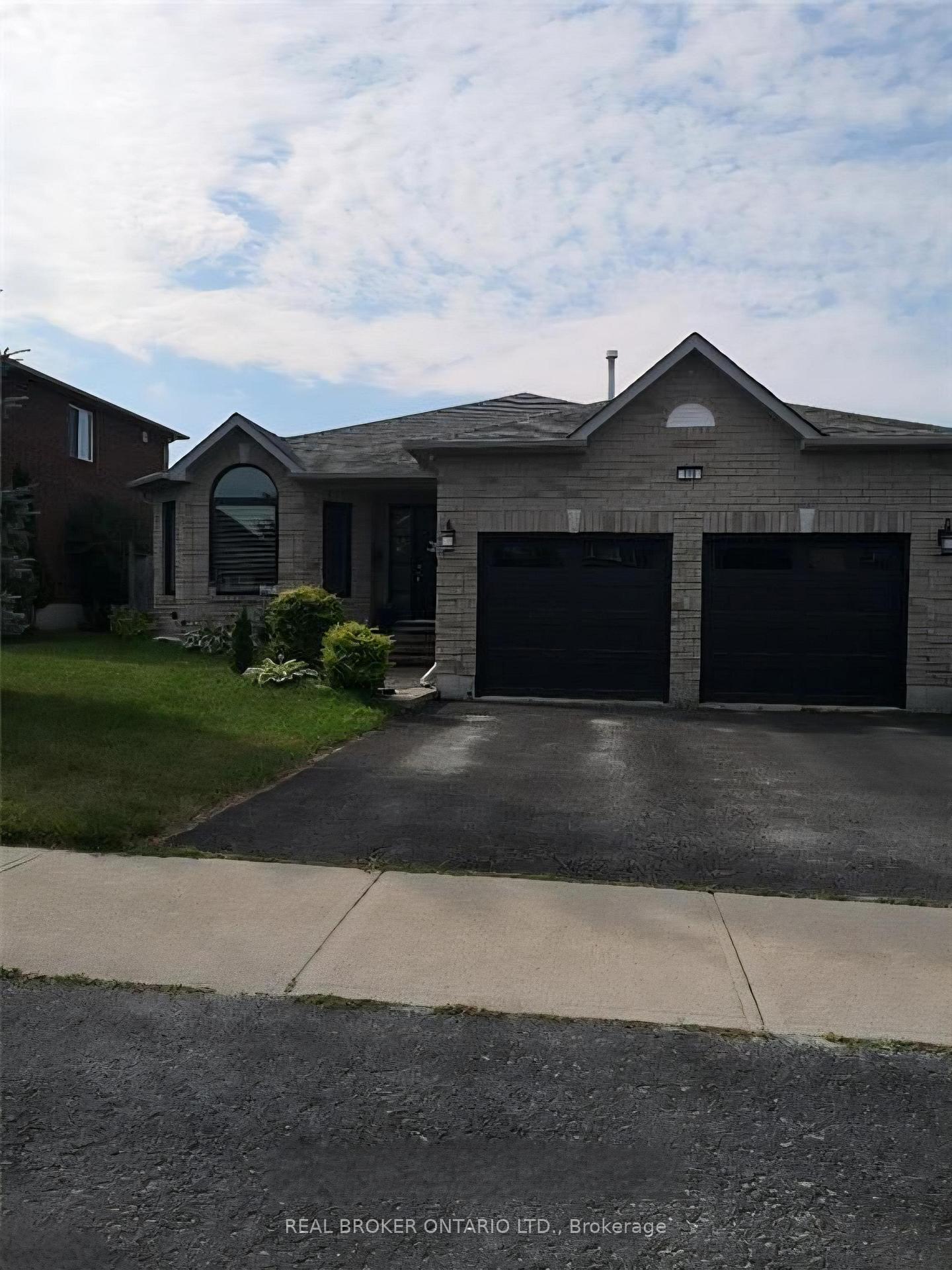 Photo 3 of 118 Sandringham Drive, Barrie, Innis-Shore — HOMEH
