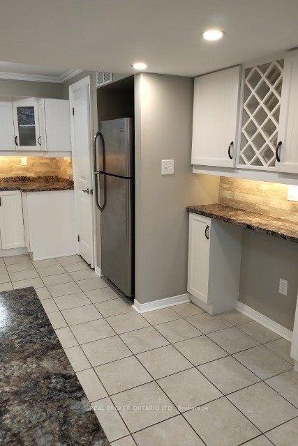 Photo 8 of 118 Sandringham Drive, Barrie, Innis-Shore — HOMEH