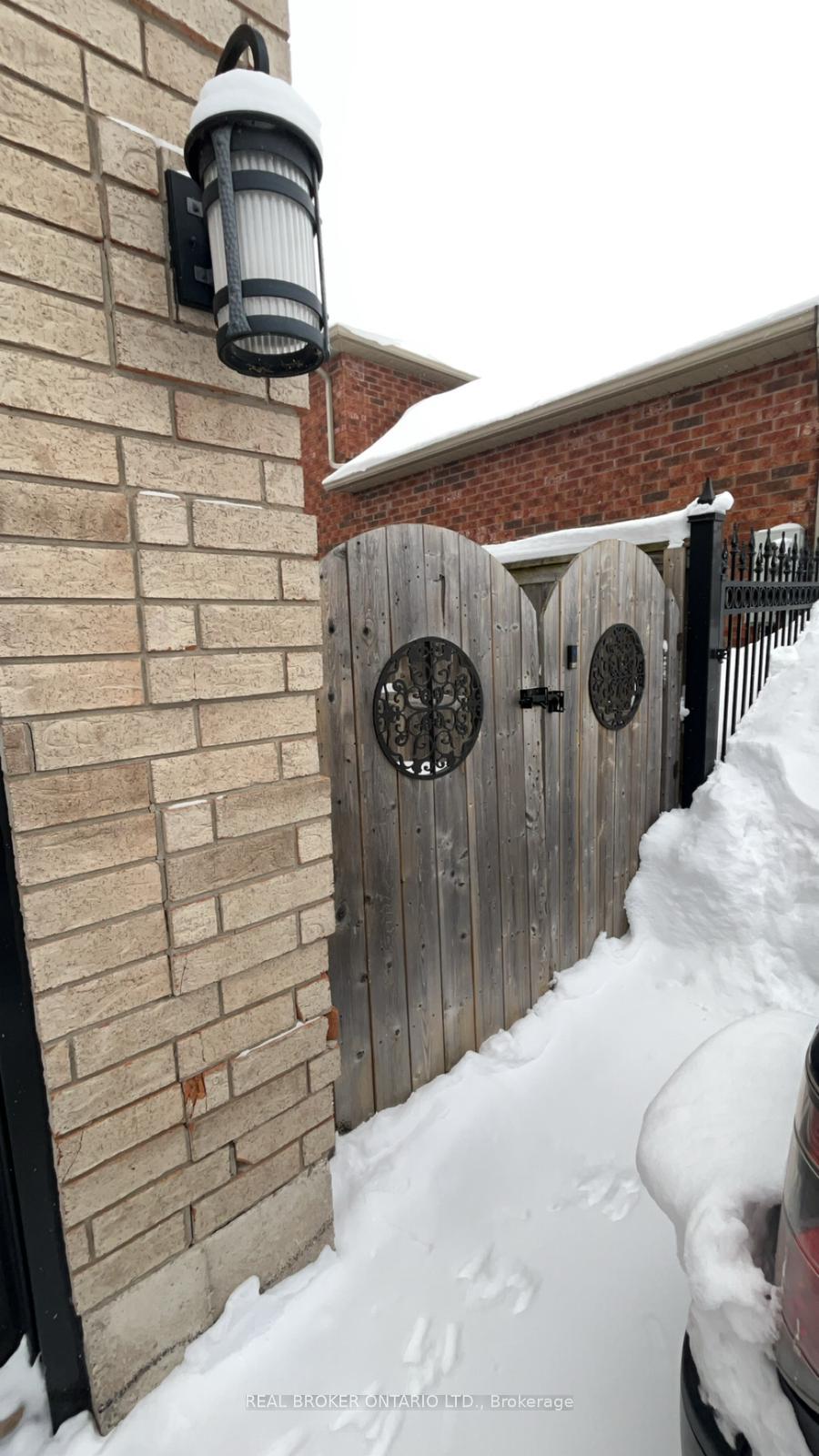 Photo 17 of 118 Sandringham Drive, Barrie, Innis-Shore — HOMEH