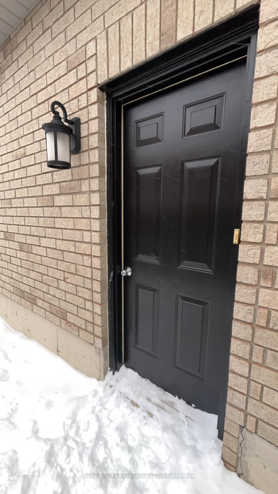 Photo 19 of 118 Sandringham Drive, Barrie, Innis-Shore — HOMEH