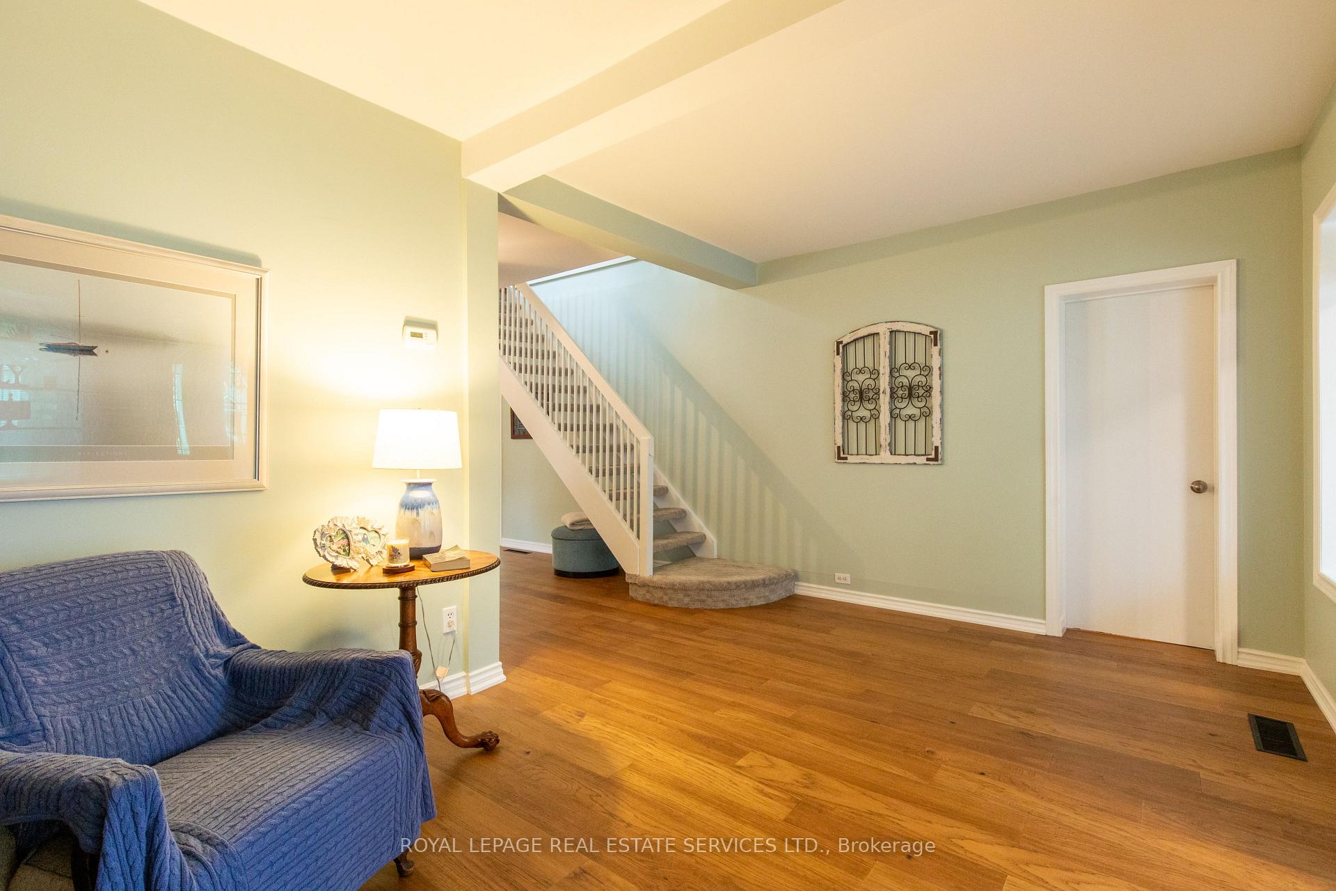 Photo 5 of 141 Main Street, St. Catharines, Port Dalhousie — HOMEH