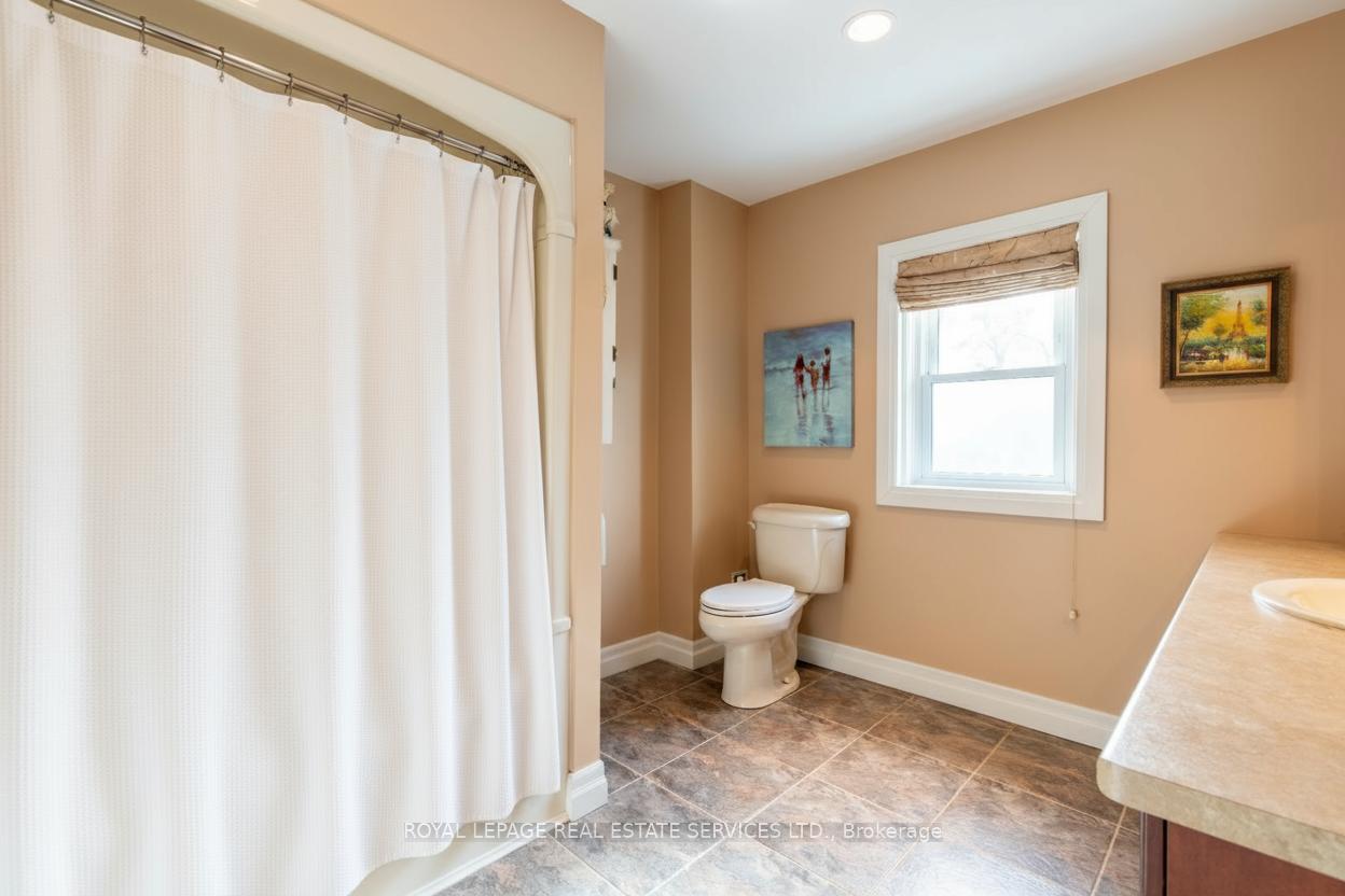 Photo 23 of 141 Main Street, St. Catharines, Port Dalhousie — HOMEH