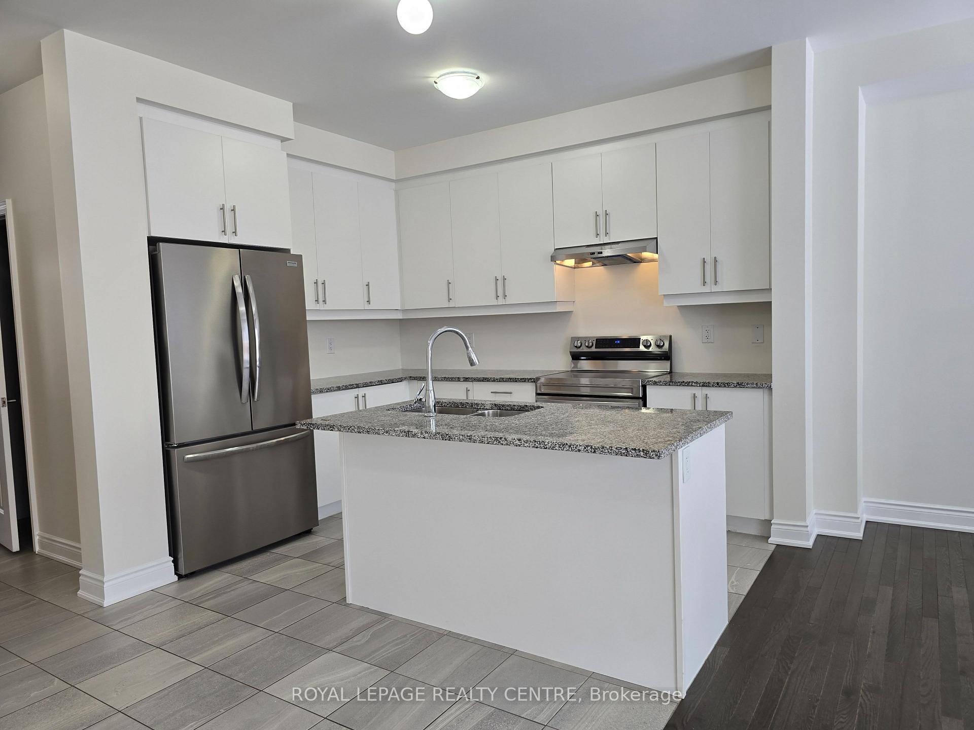Photo 4 of 12 Lisa Street, Wasaga Beach — HOMEH