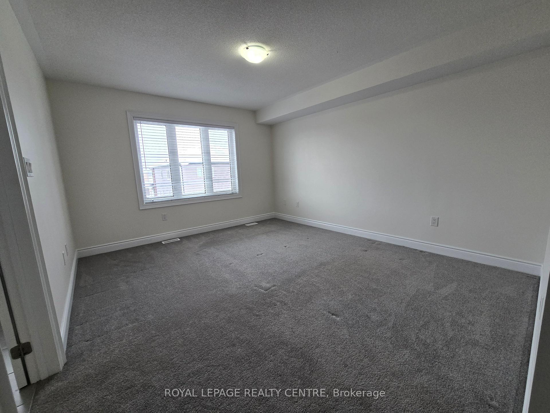Photo 7 of 12 Lisa Street, Wasaga Beach — HOMEH