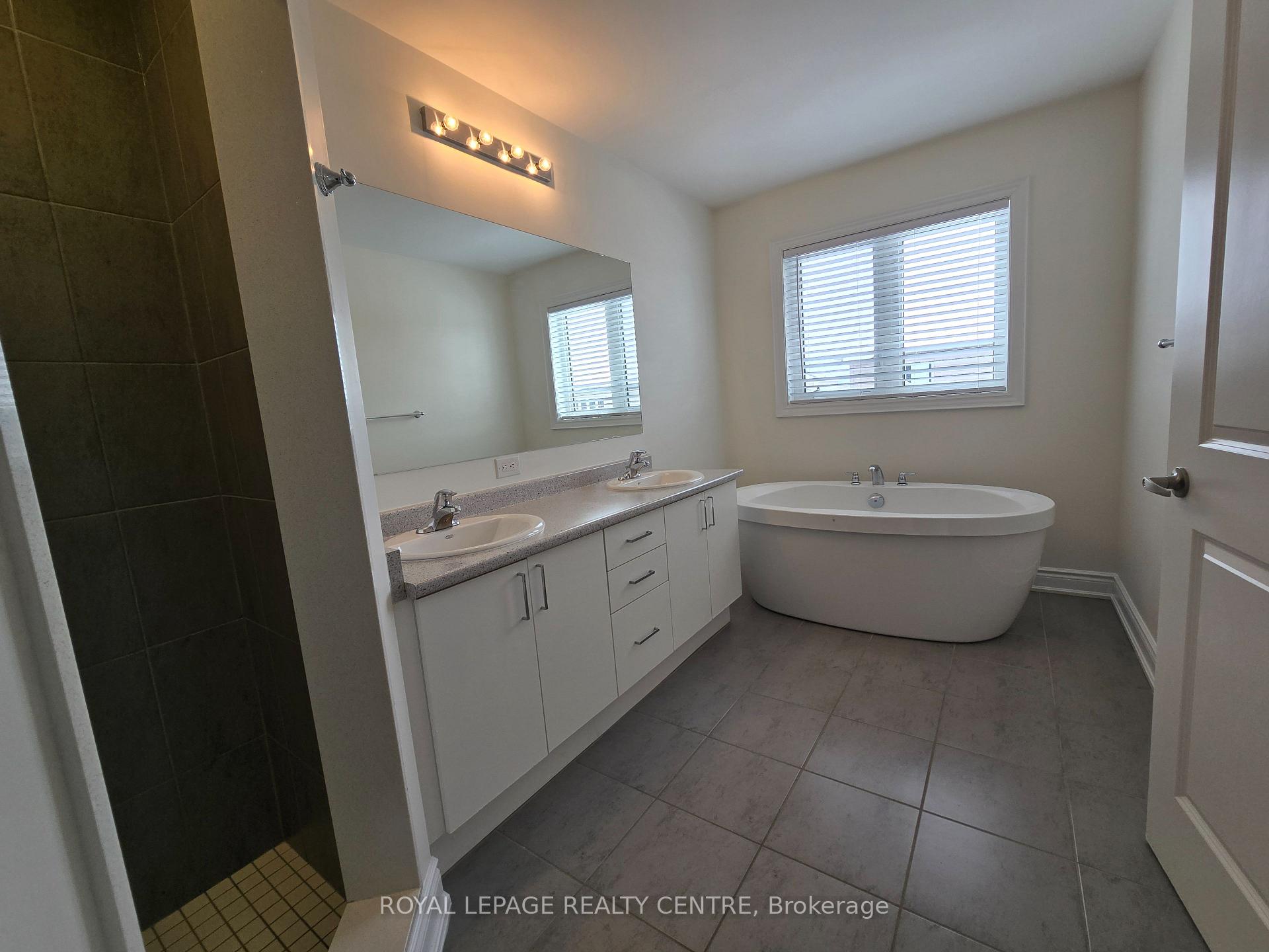 Photo 12 of 12 Lisa Street, Wasaga Beach — HOMEH