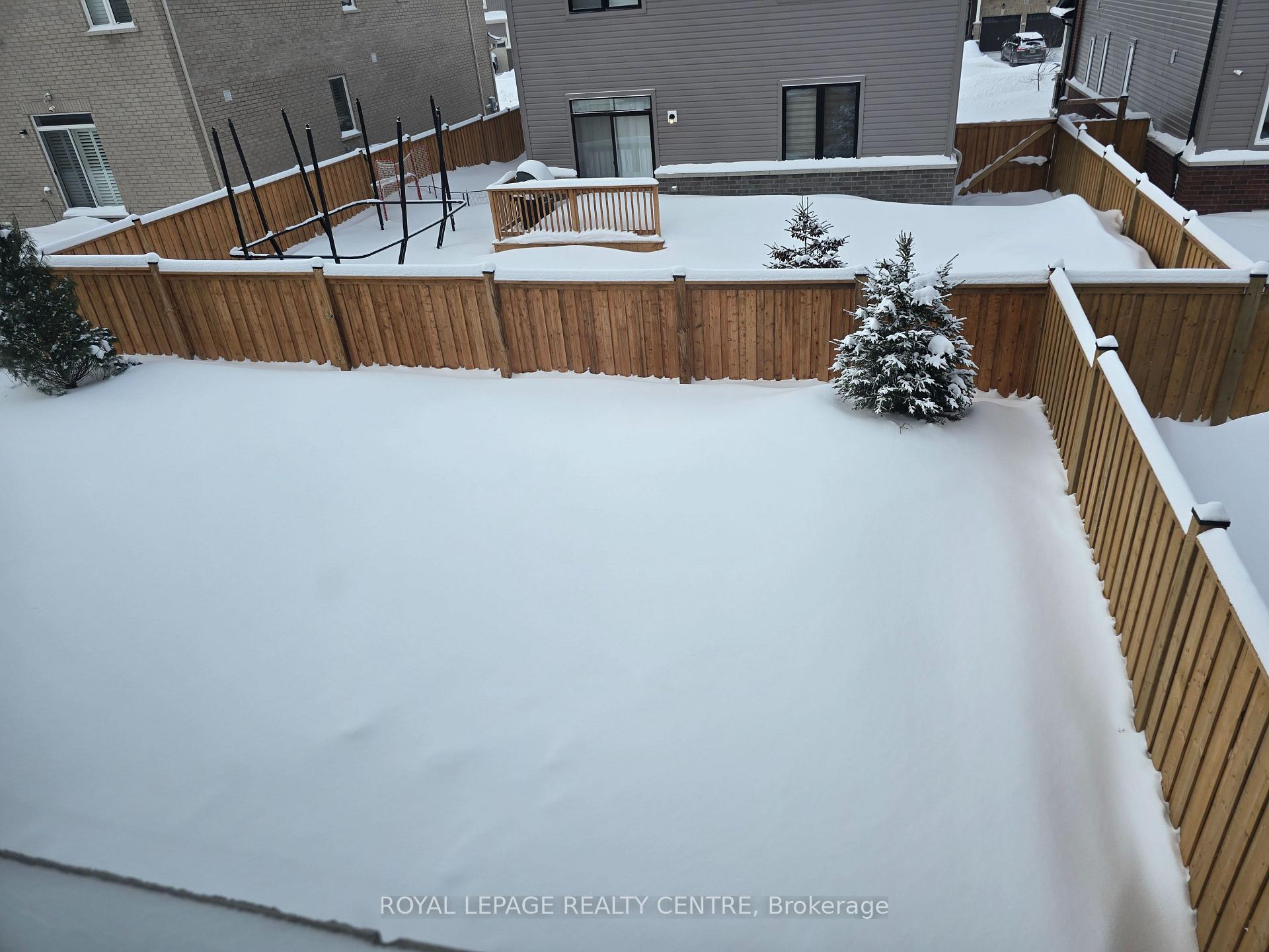 Photo 13 of 12 Lisa Street, Wasaga Beach — HOMEH