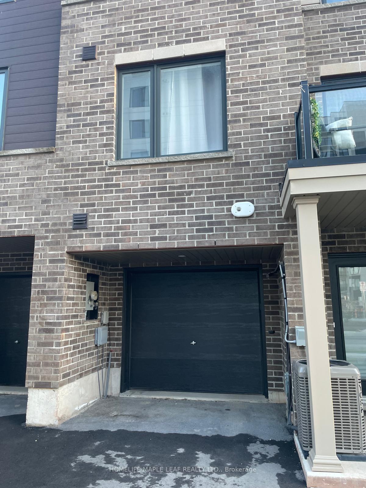 Photo 23 of 27 Roxanne Drive, Hamilton, McQuesten — HOMEH
