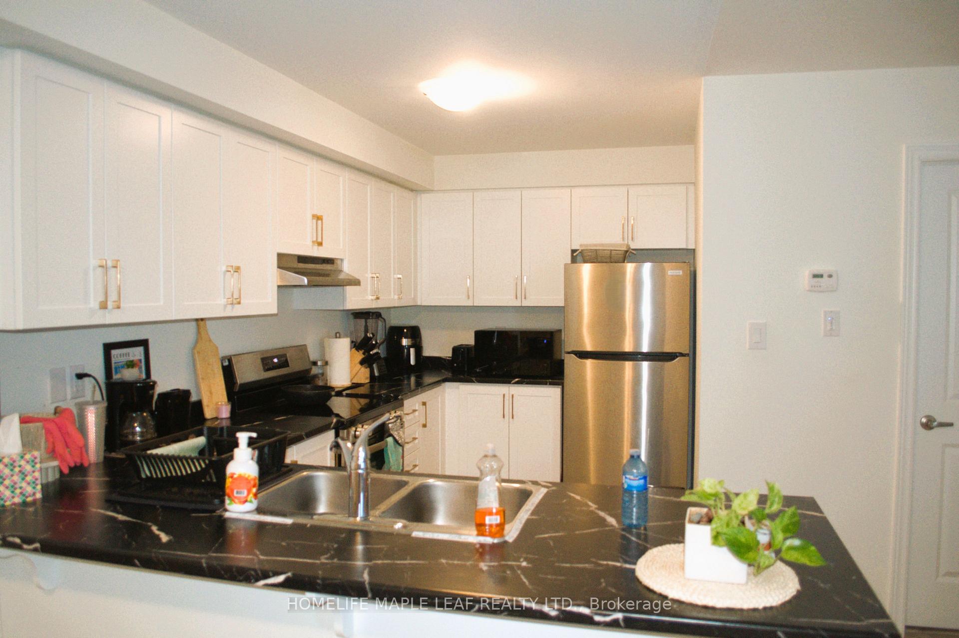 Photo 8 of 27 Roxanne Drive, Hamilton, McQuesten — HOMEH