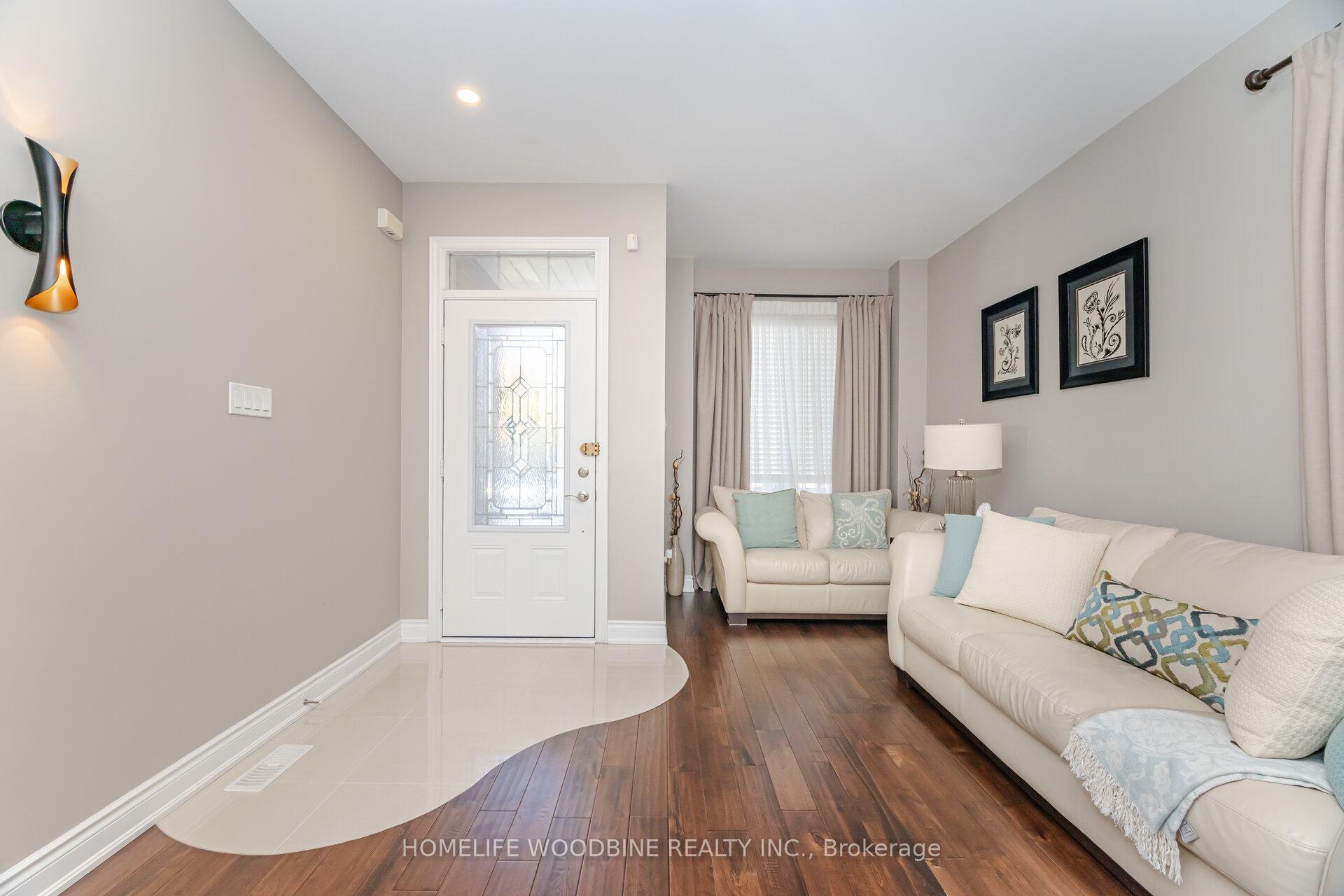 Photo 4 of 31 Boundbrook Drive, Brampton, Northwest Sandalwood Parkway — HOMEH