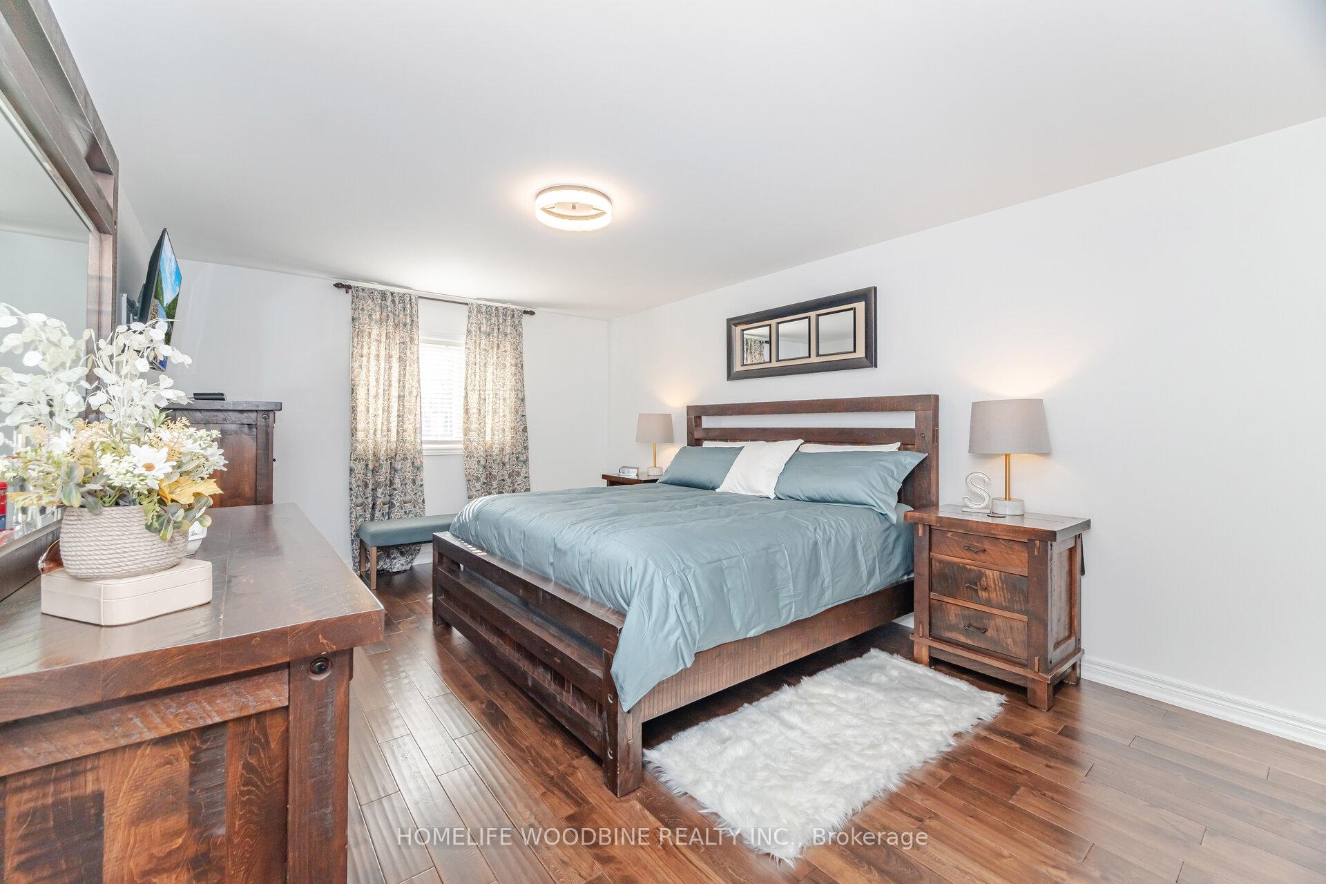 Photo 22 of 31 Boundbrook Drive, Brampton, Northwest Sandalwood Parkway — HOMEH