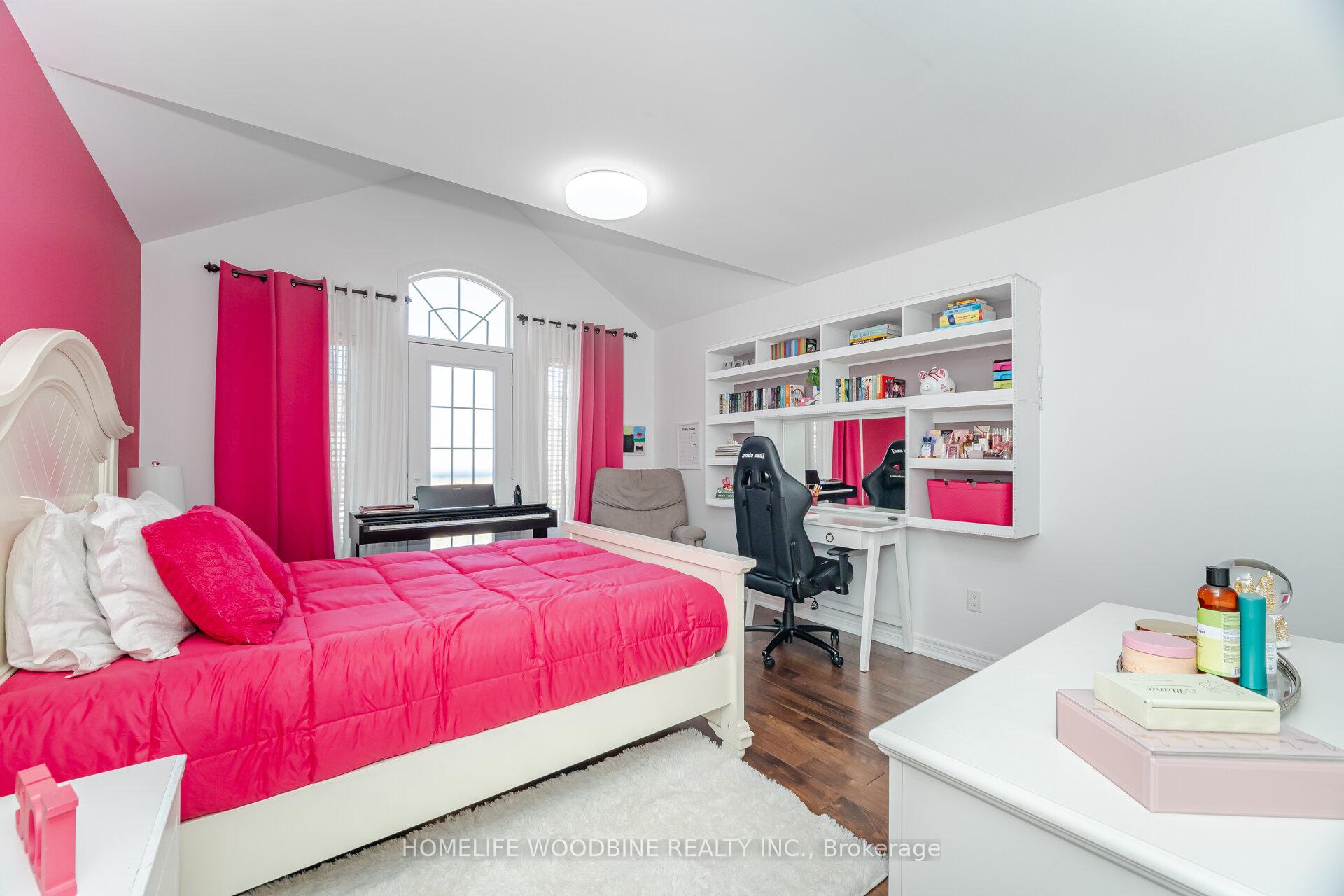 Photo 27 of 31 Boundbrook Drive, Brampton, Northwest Sandalwood Parkway — HOMEH